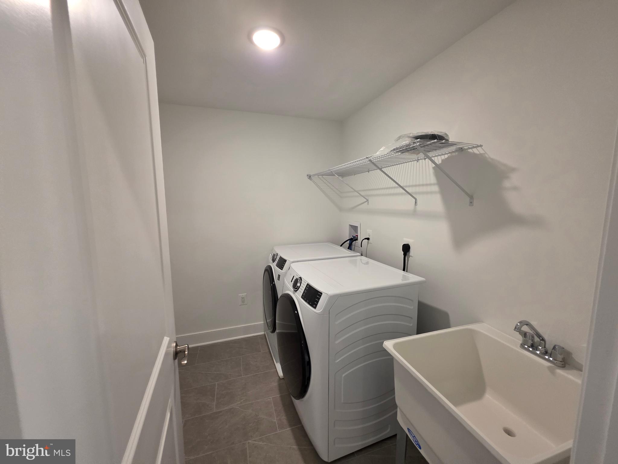 LOCKE LANDING - Residential