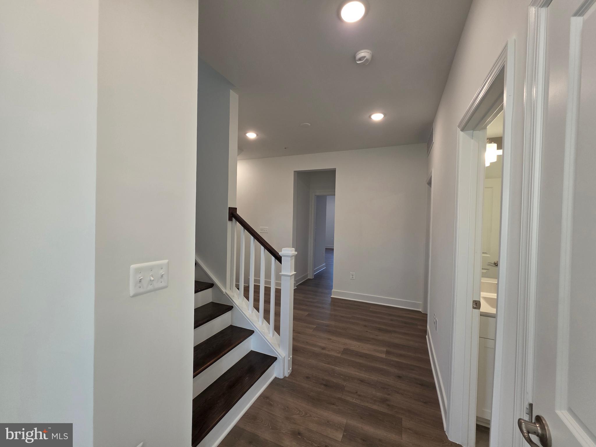 LOCKE LANDING - Residential