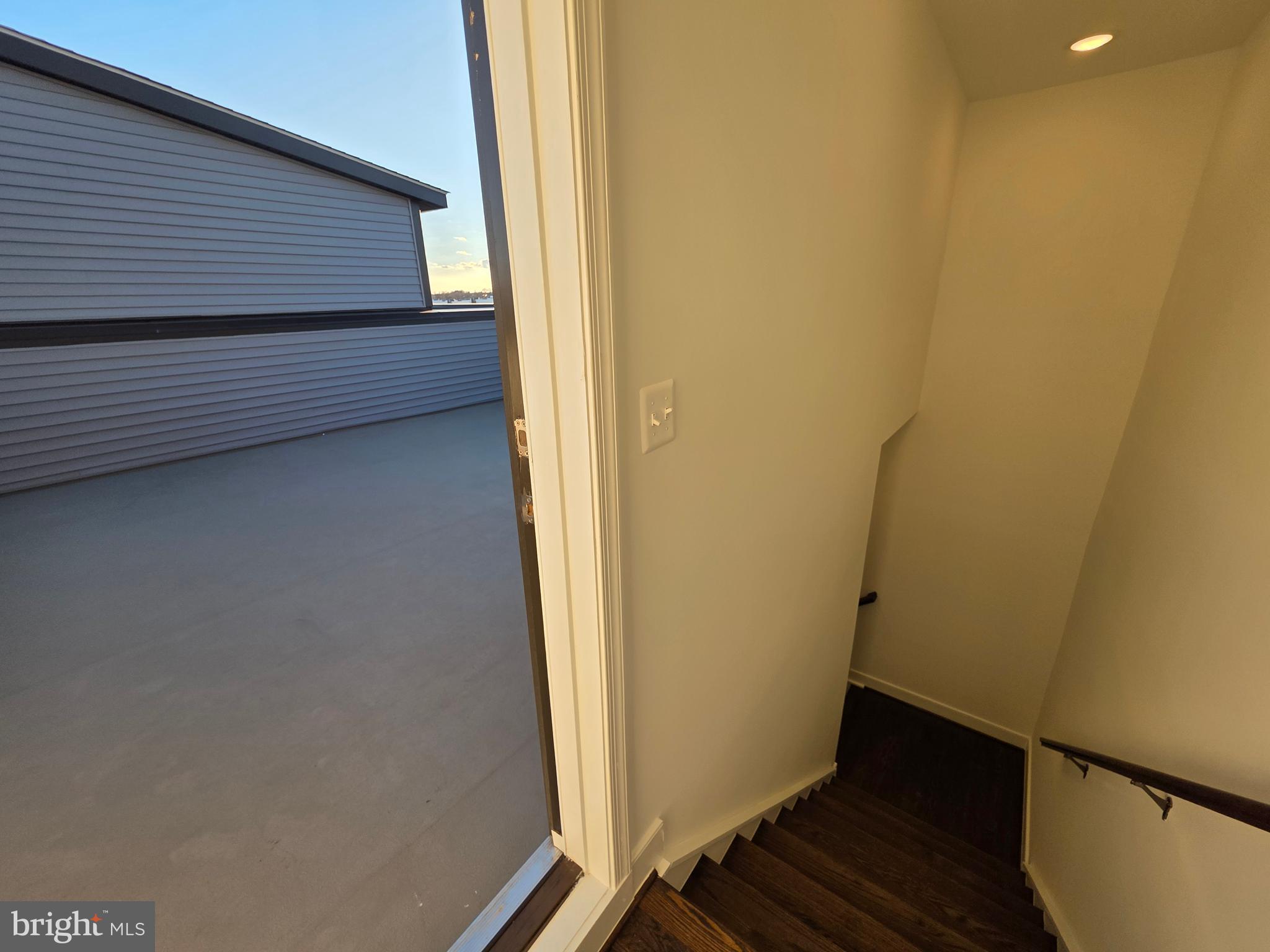 LOCKE LANDING - Residential