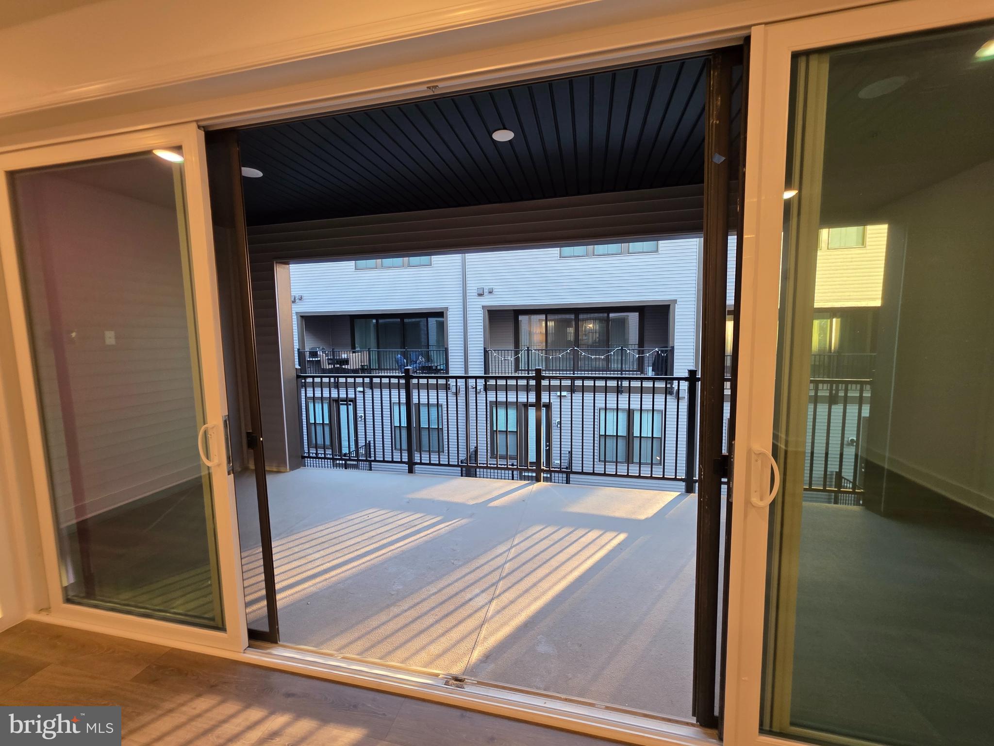 LOCKE LANDING - Residential