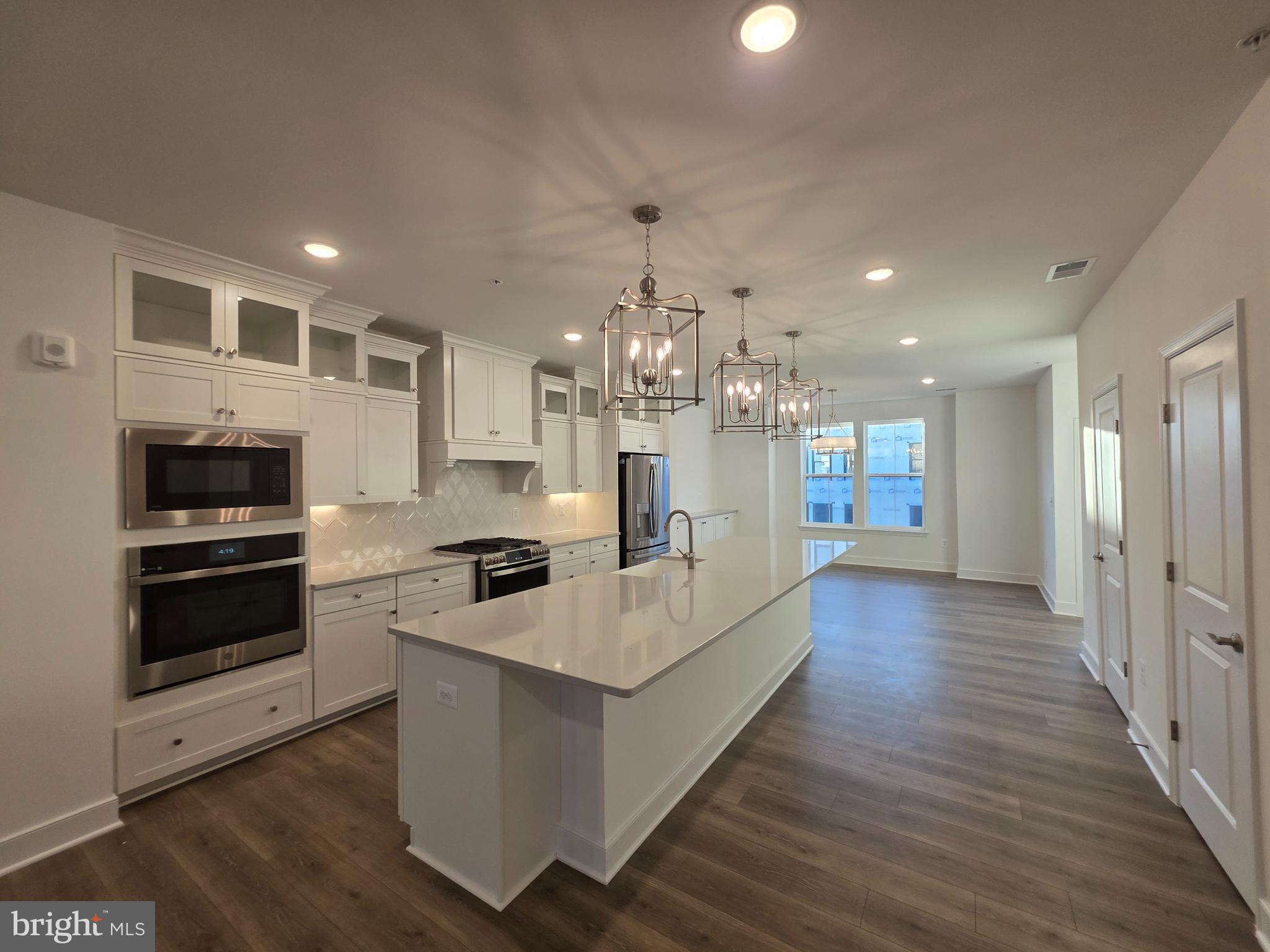 LOCKE LANDING - Residential