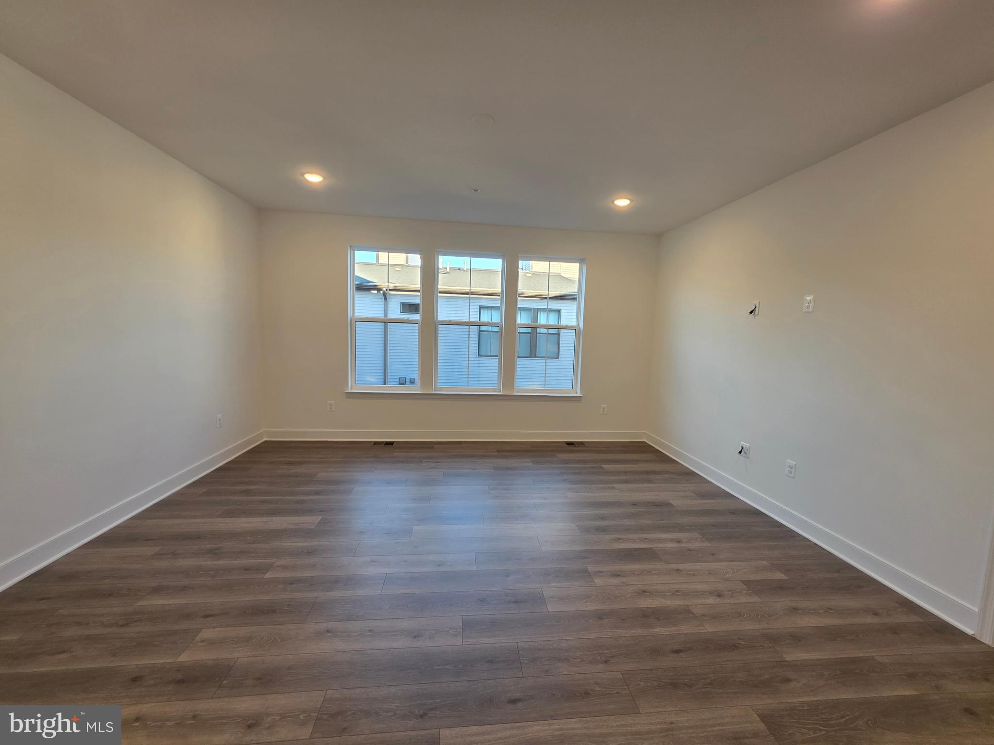 LOCKE LANDING - Residential