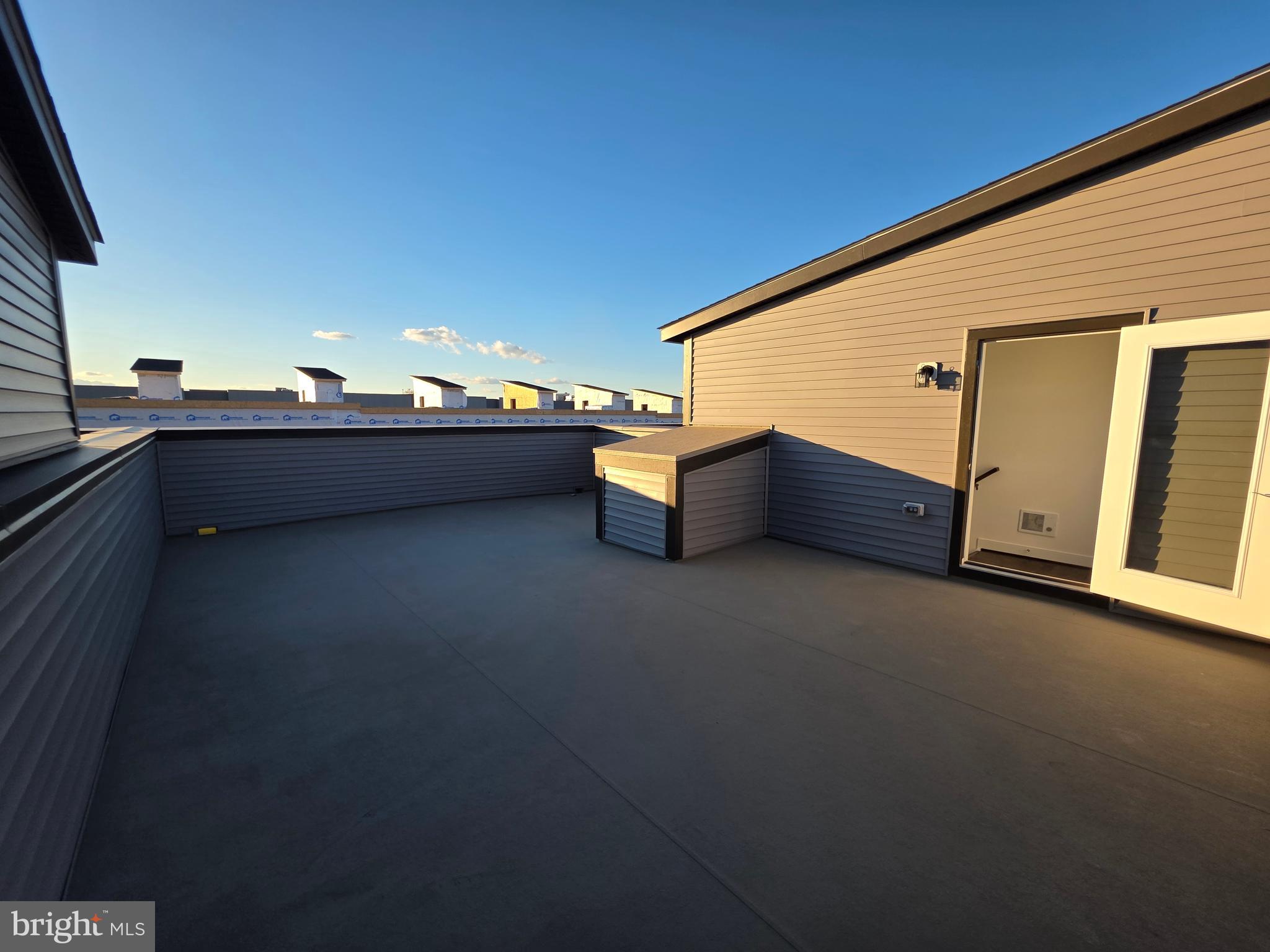 LOCKE LANDING - Residential