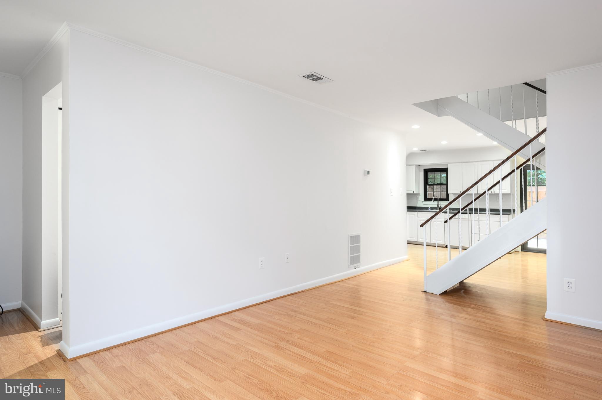 2060 HEADLANDS CIRCLE