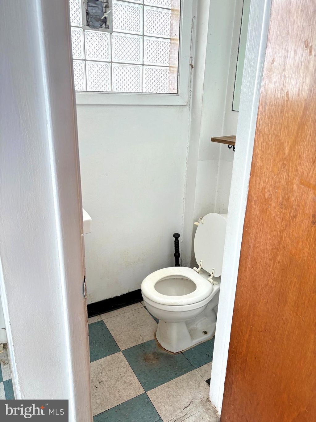 Photo of 7000 Oxford Avenue, PHILADELPHIA, PA 19111 (MLS # PAPH2581736)