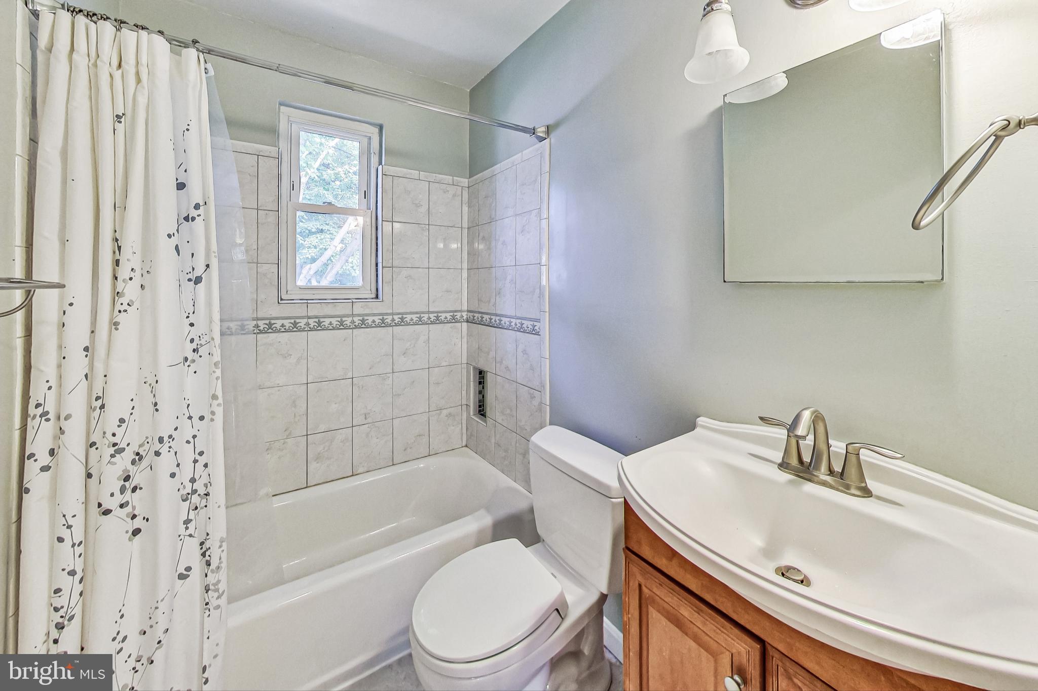 CHEVY CHASE CREST - Residential Lease