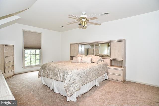 CROSSPOINTE - Residential