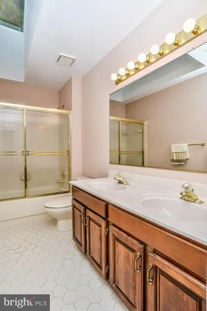 CROSSPOINTE - Residential