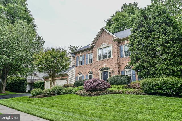 CROSSPOINTE - Residential