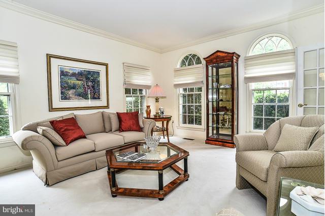 CROSSPOINTE - Residential