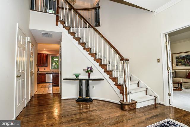 CROSSPOINTE - Residential