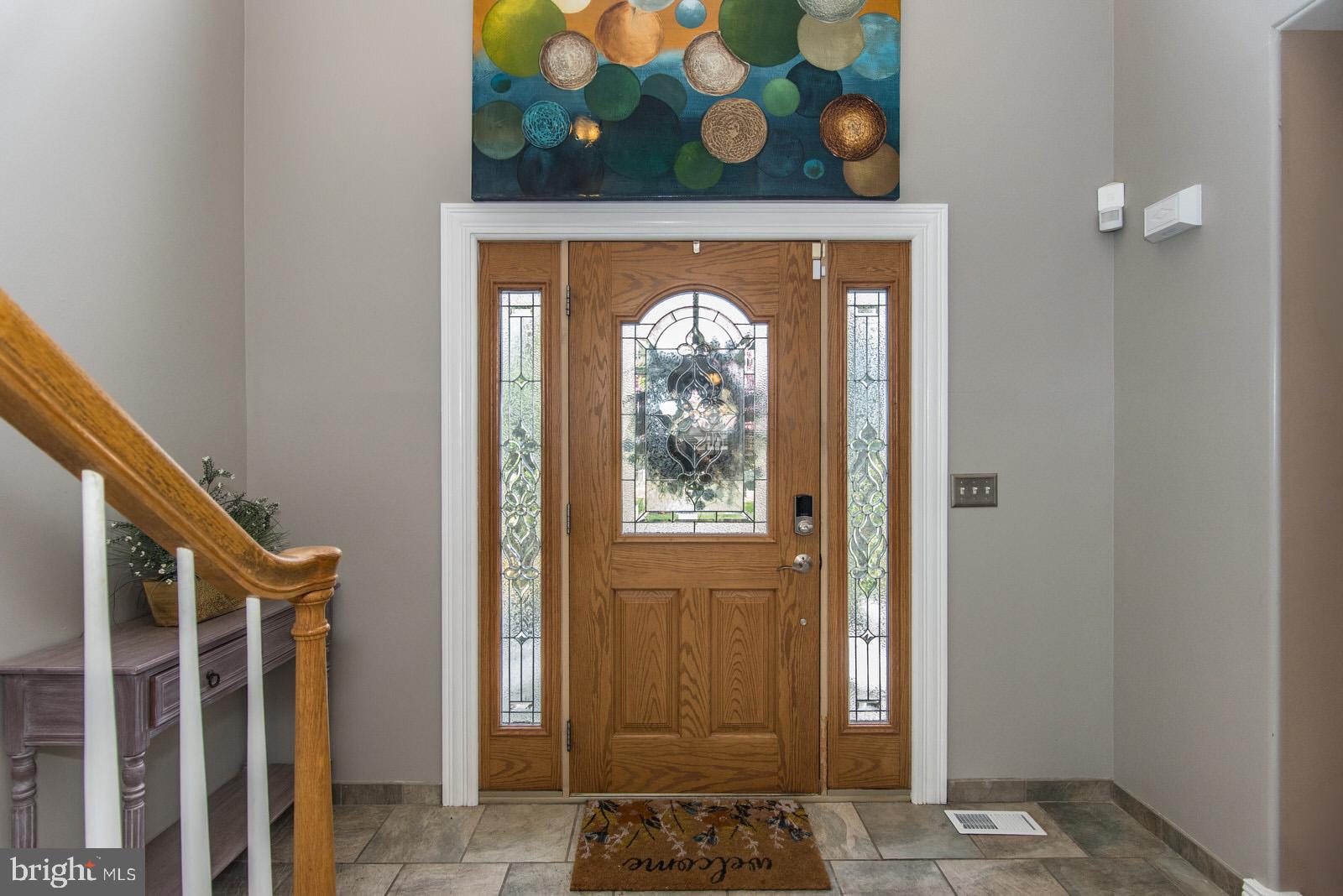 MAKEFIELD TERR - Residential