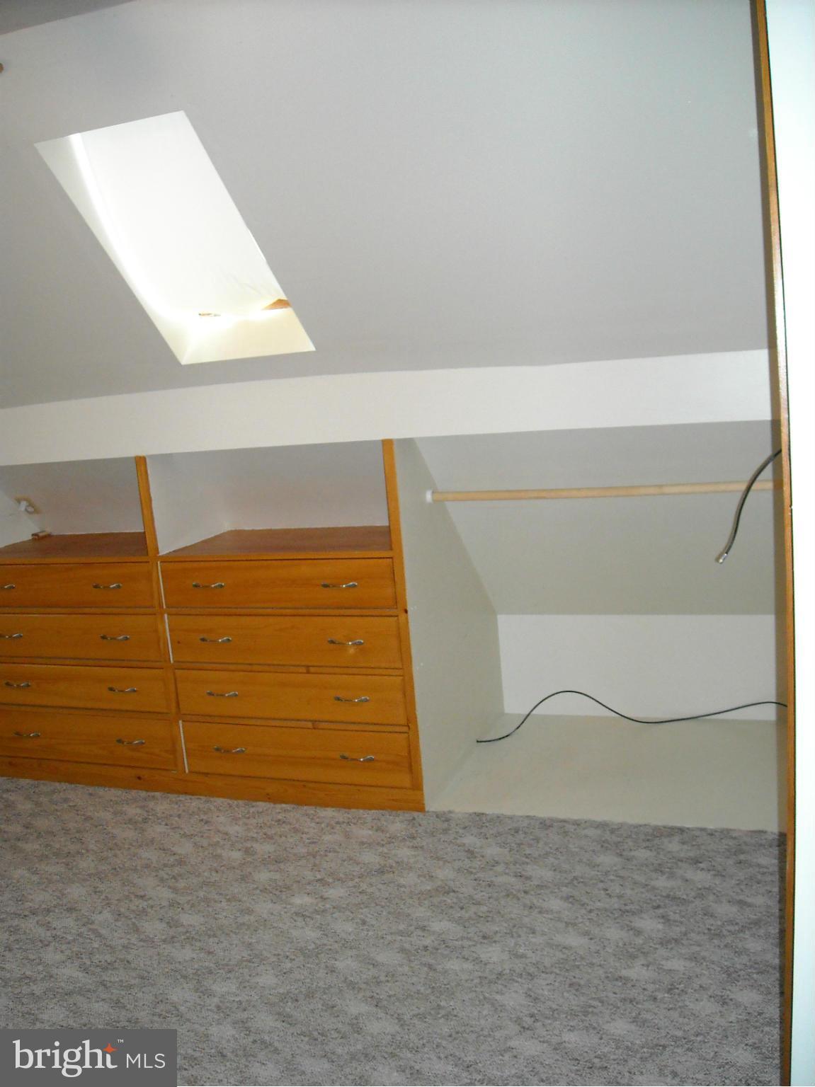 LOVEVILLE - Residential Lease