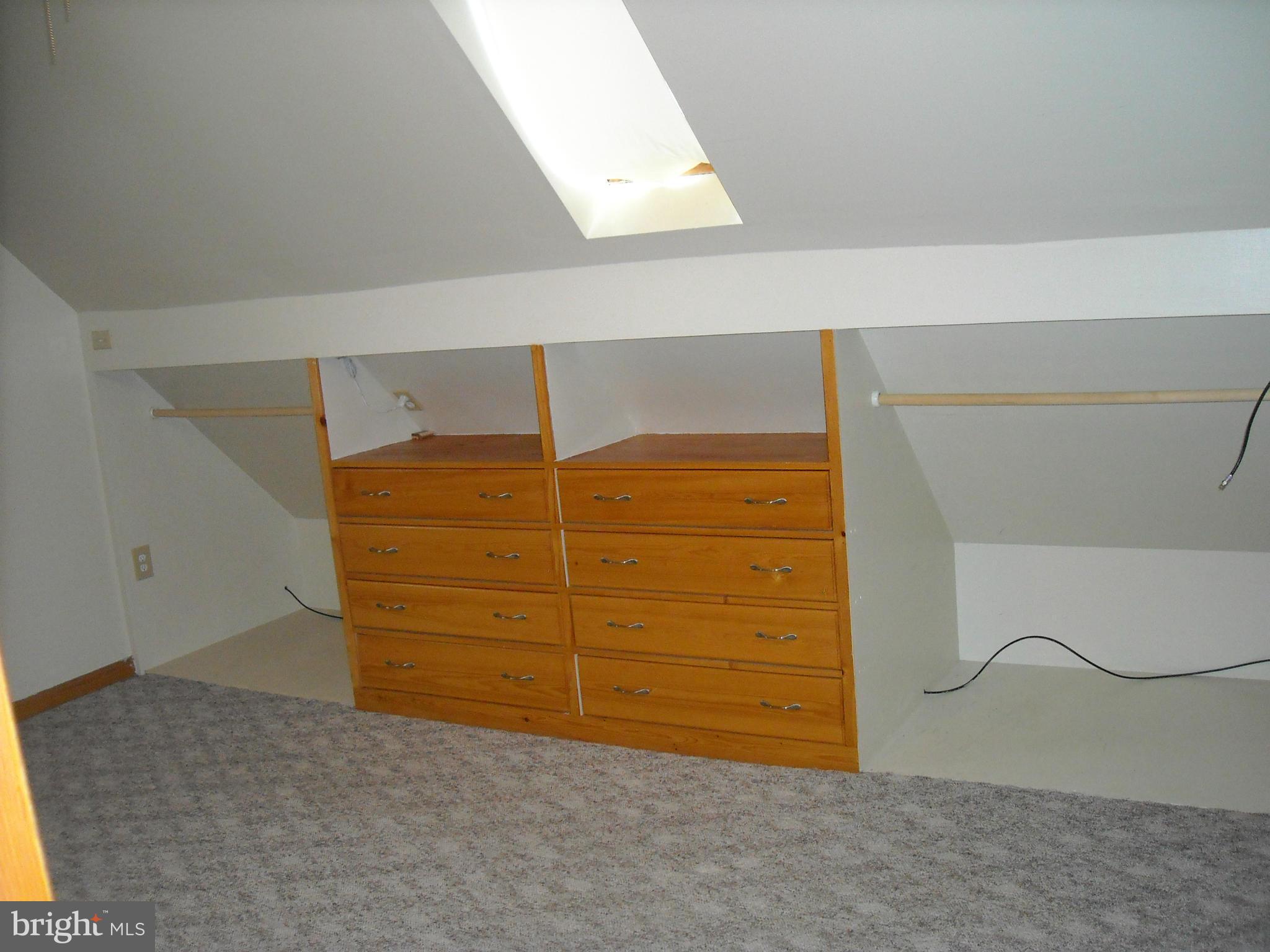 LOVEVILLE - Residential Lease