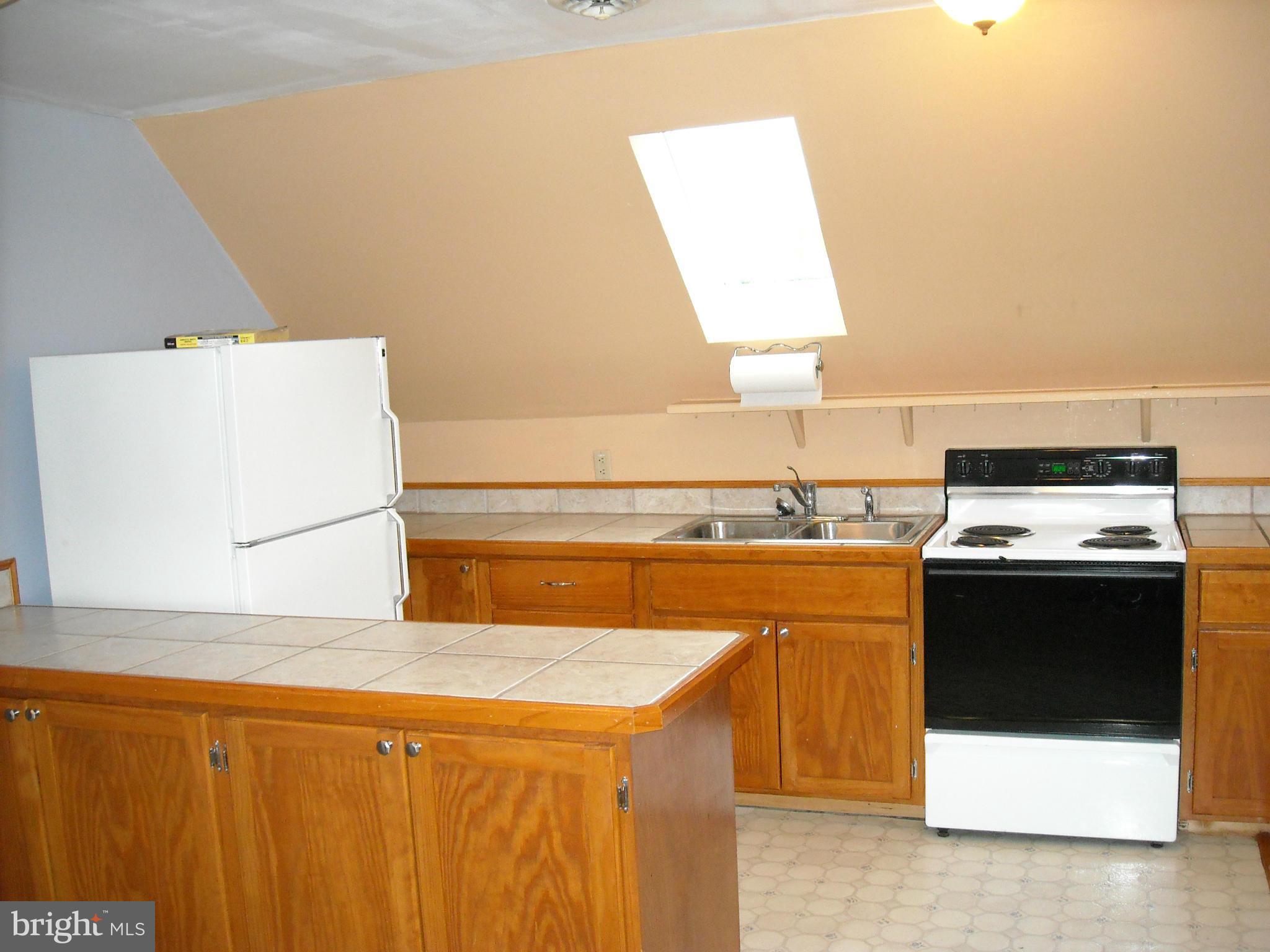 LOVEVILLE - Residential Lease