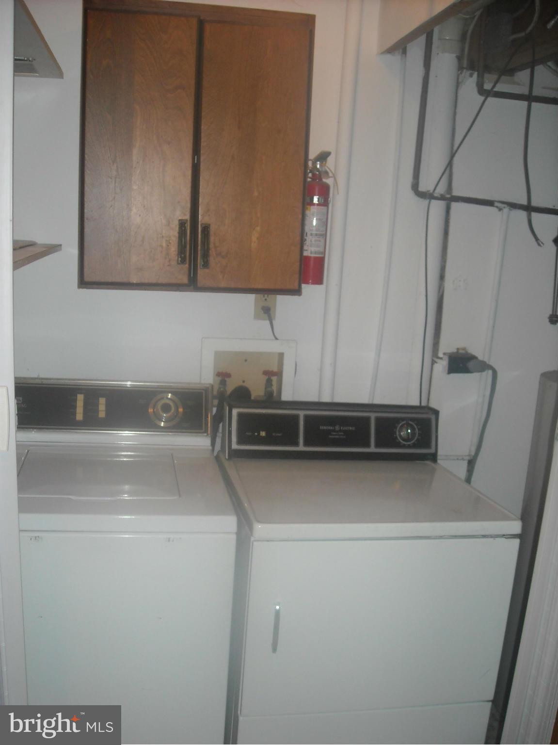 LOVEVILLE - Residential Lease