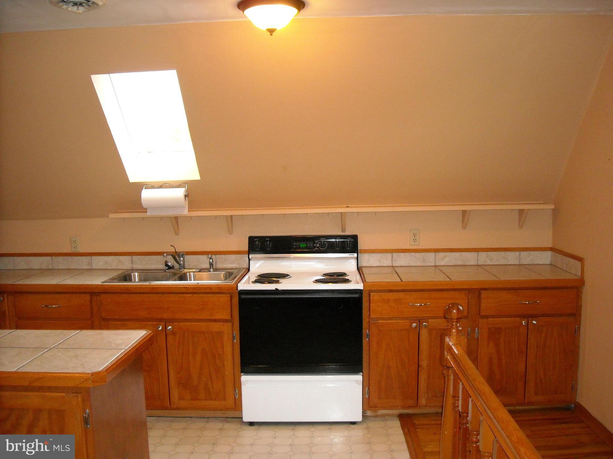 LOVEVILLE - Residential Lease