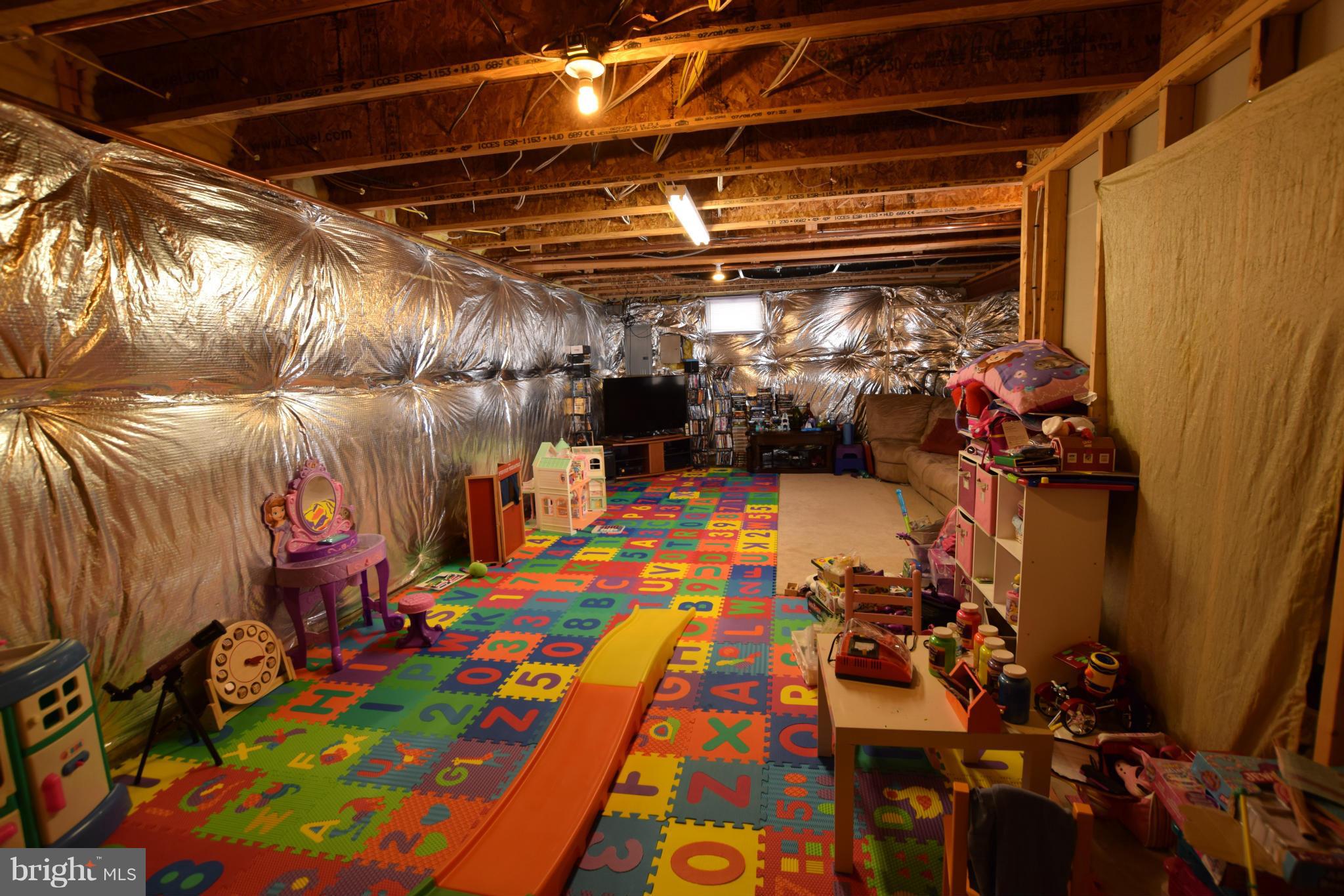 CLOVER RIDGE - Residential Lease