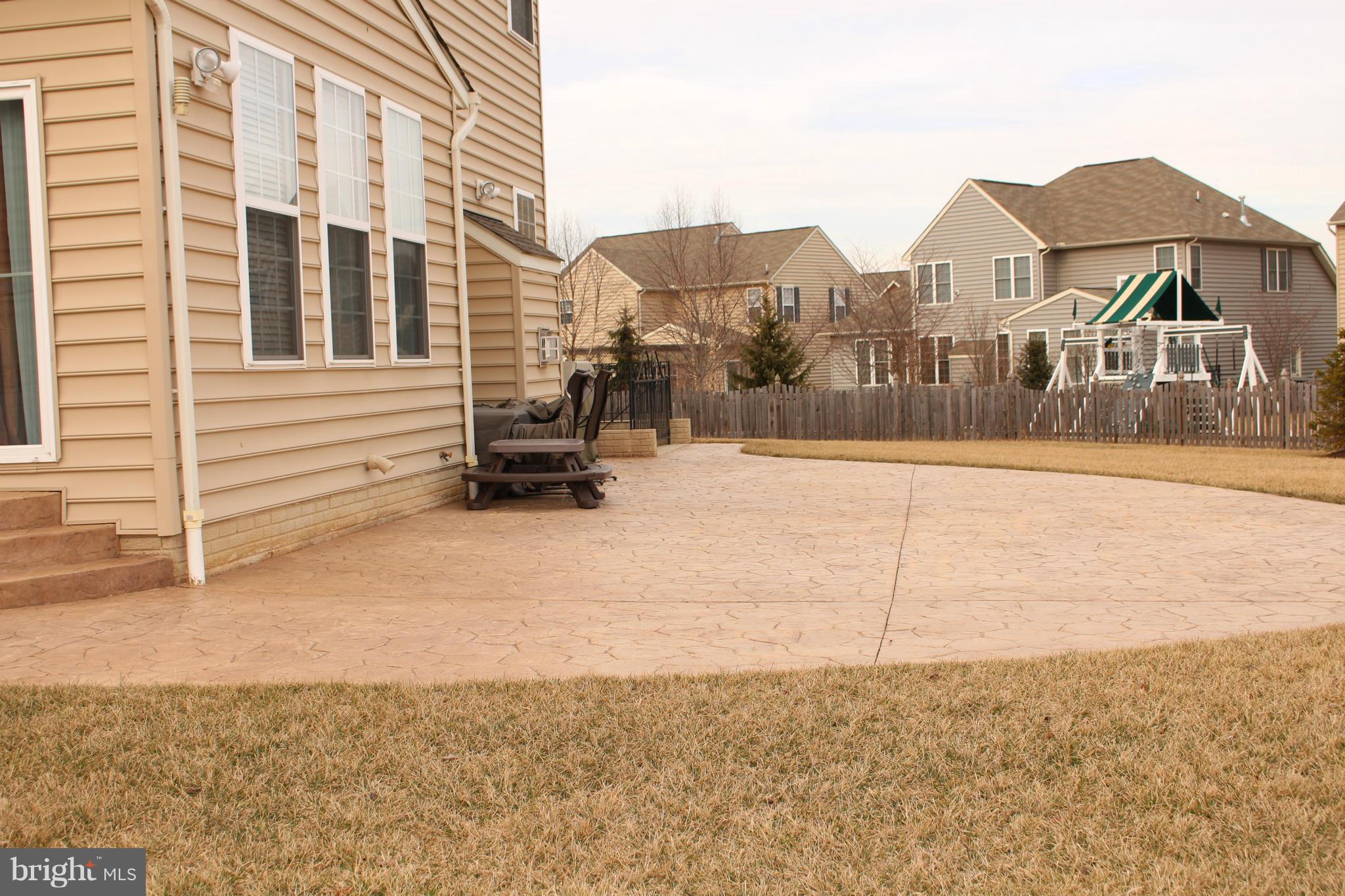 CLOVER RIDGE - Residential Lease