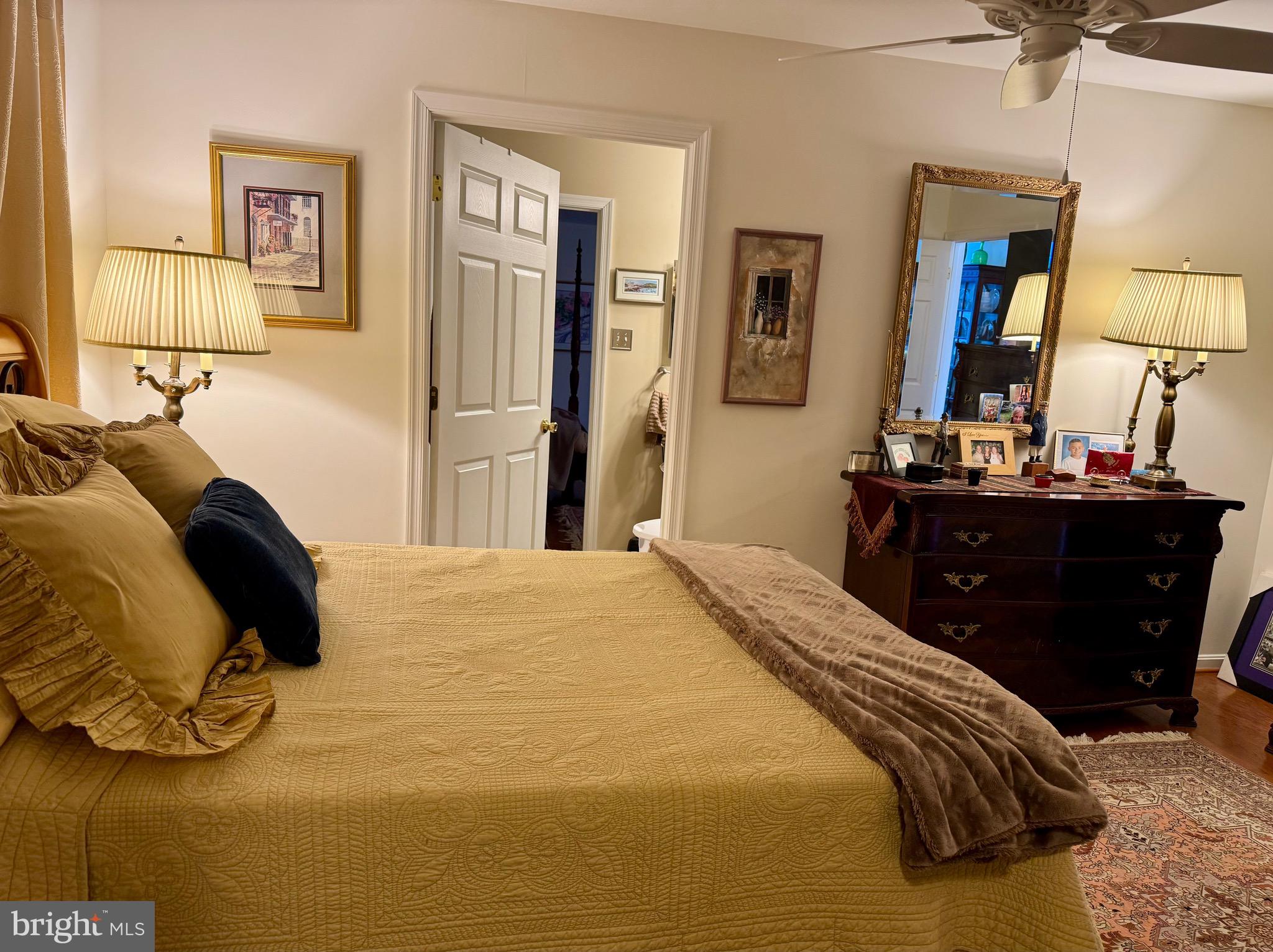 GOLDEN VIEW - Residential