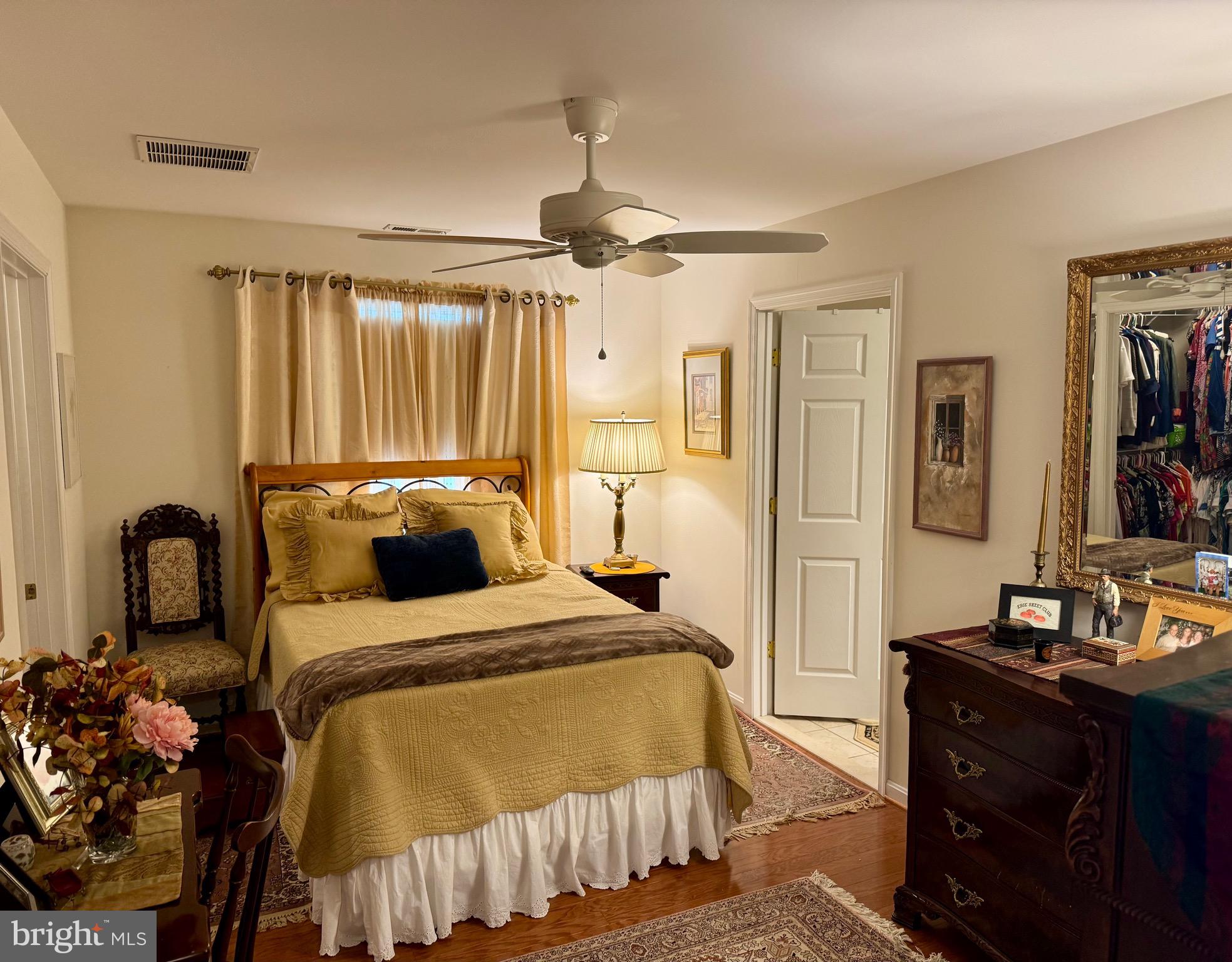 GOLDEN VIEW - Residential