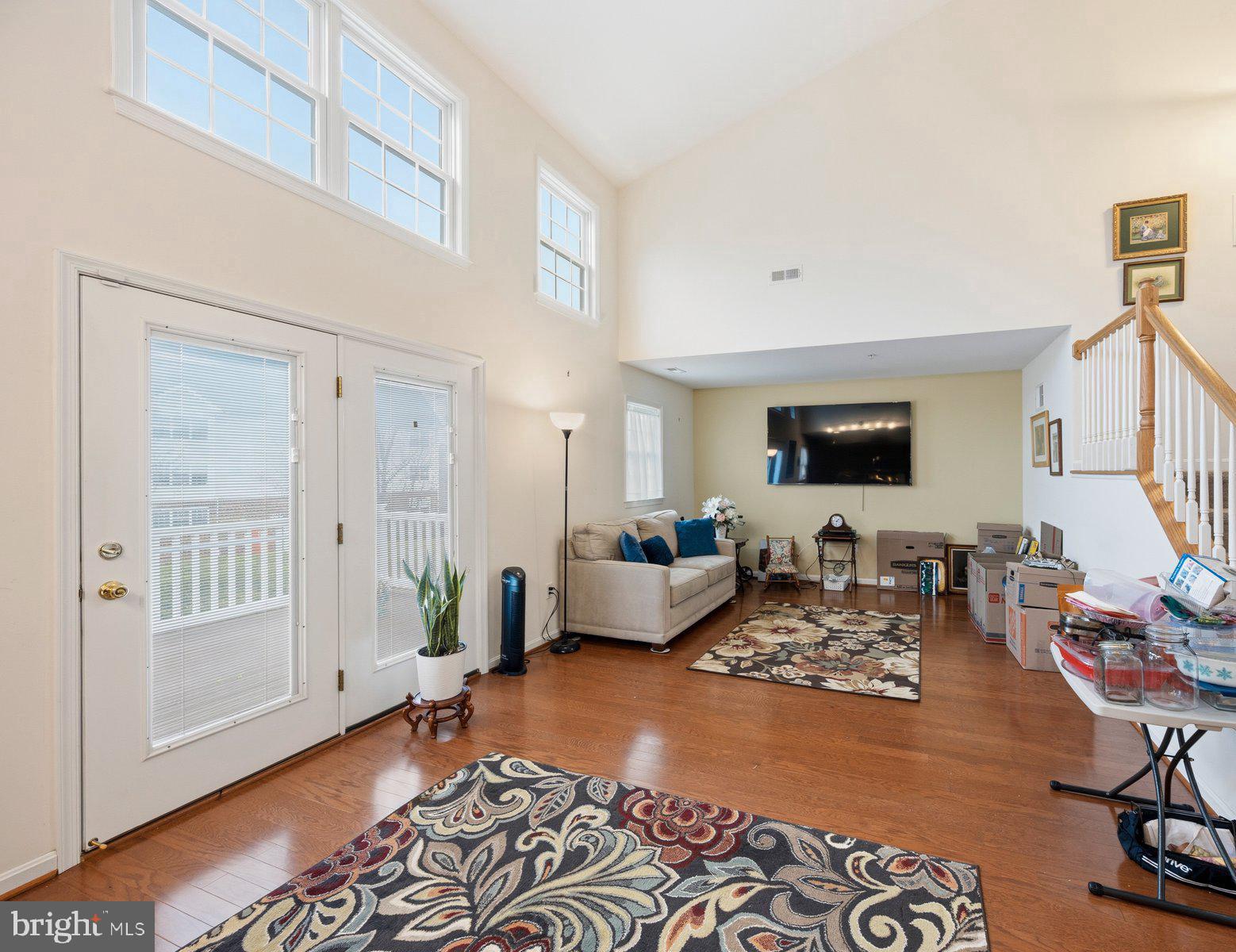 GOLDEN VIEW - Residential