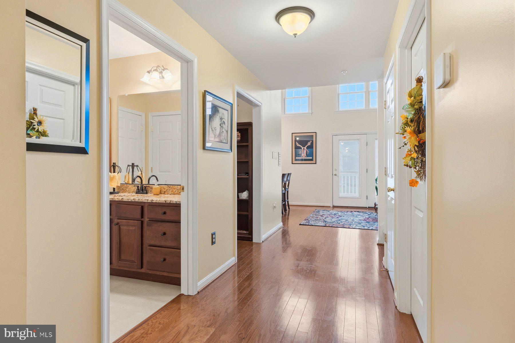 GOLDEN VIEW - Residential