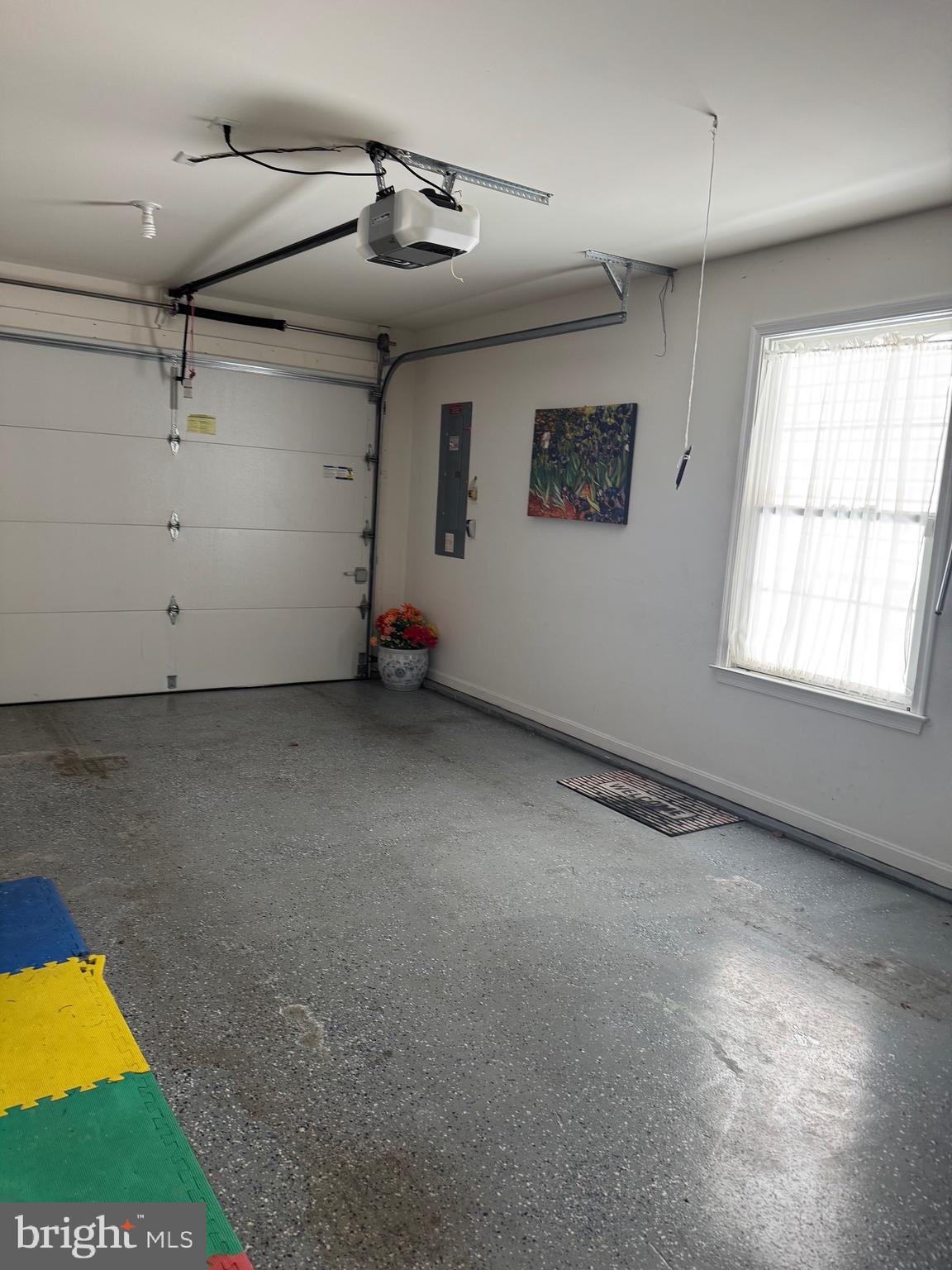 GOLDEN VIEW - Residential