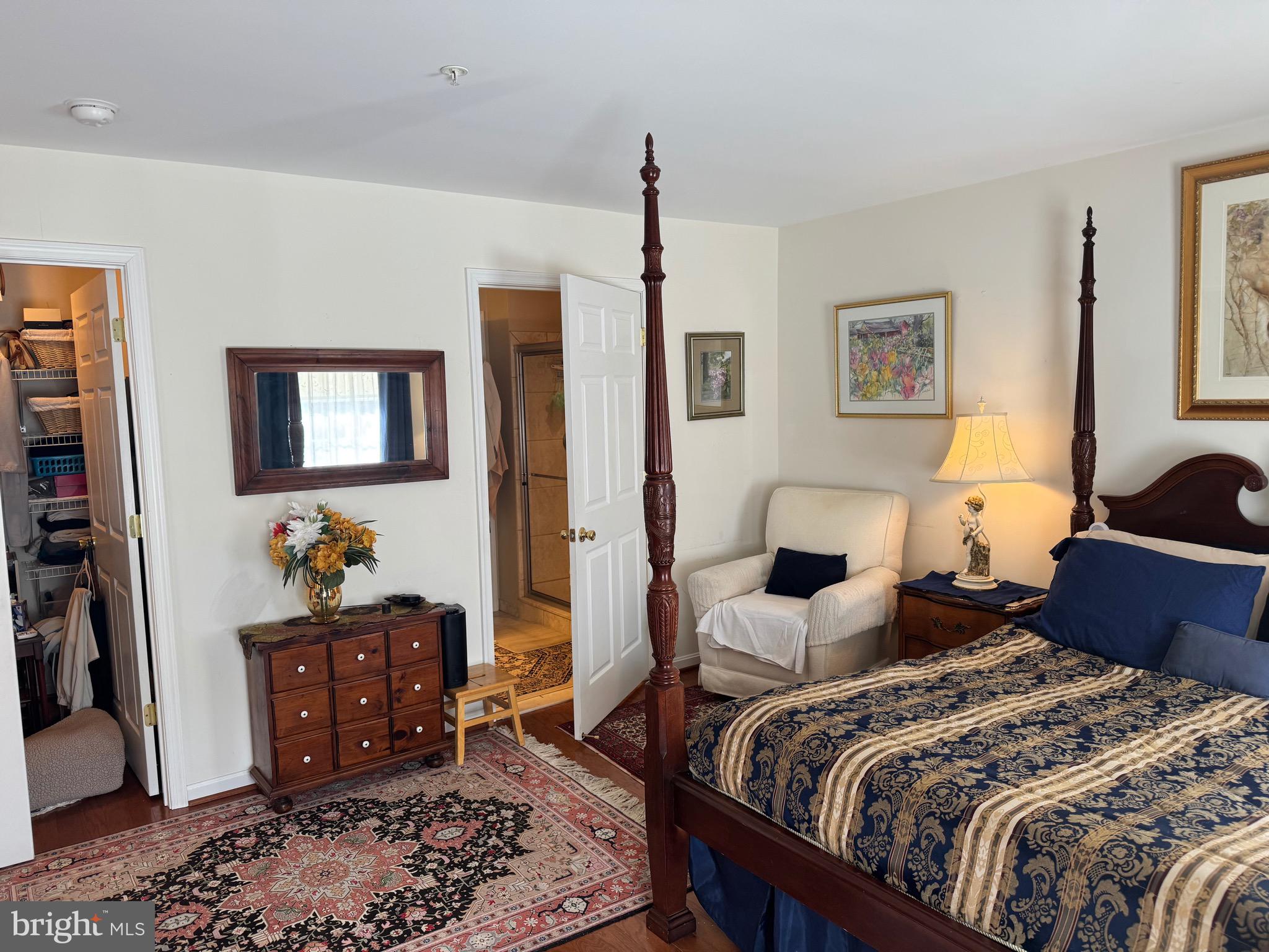 GOLDEN VIEW - Residential