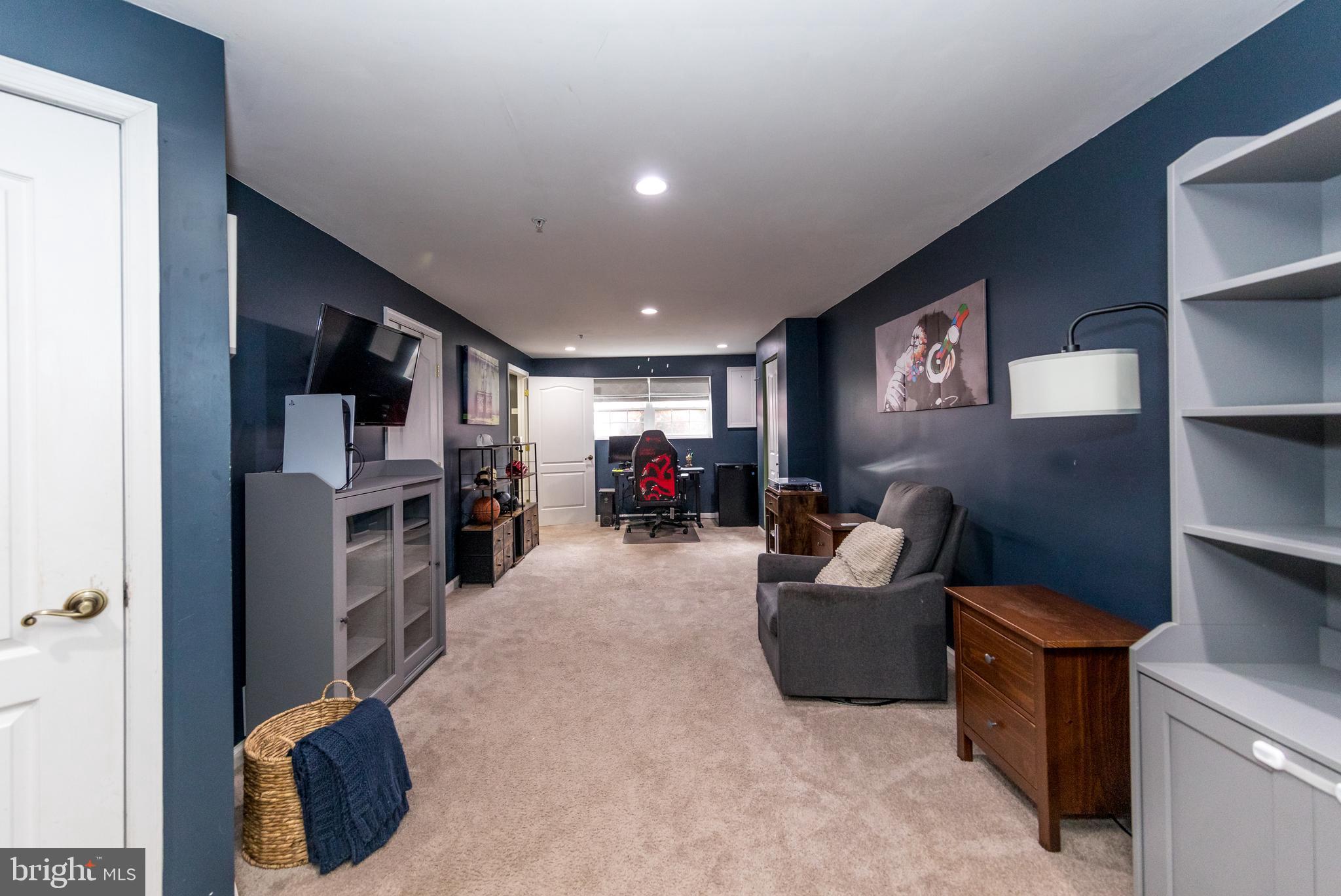 MONMOUTH MEADOWS - Residential