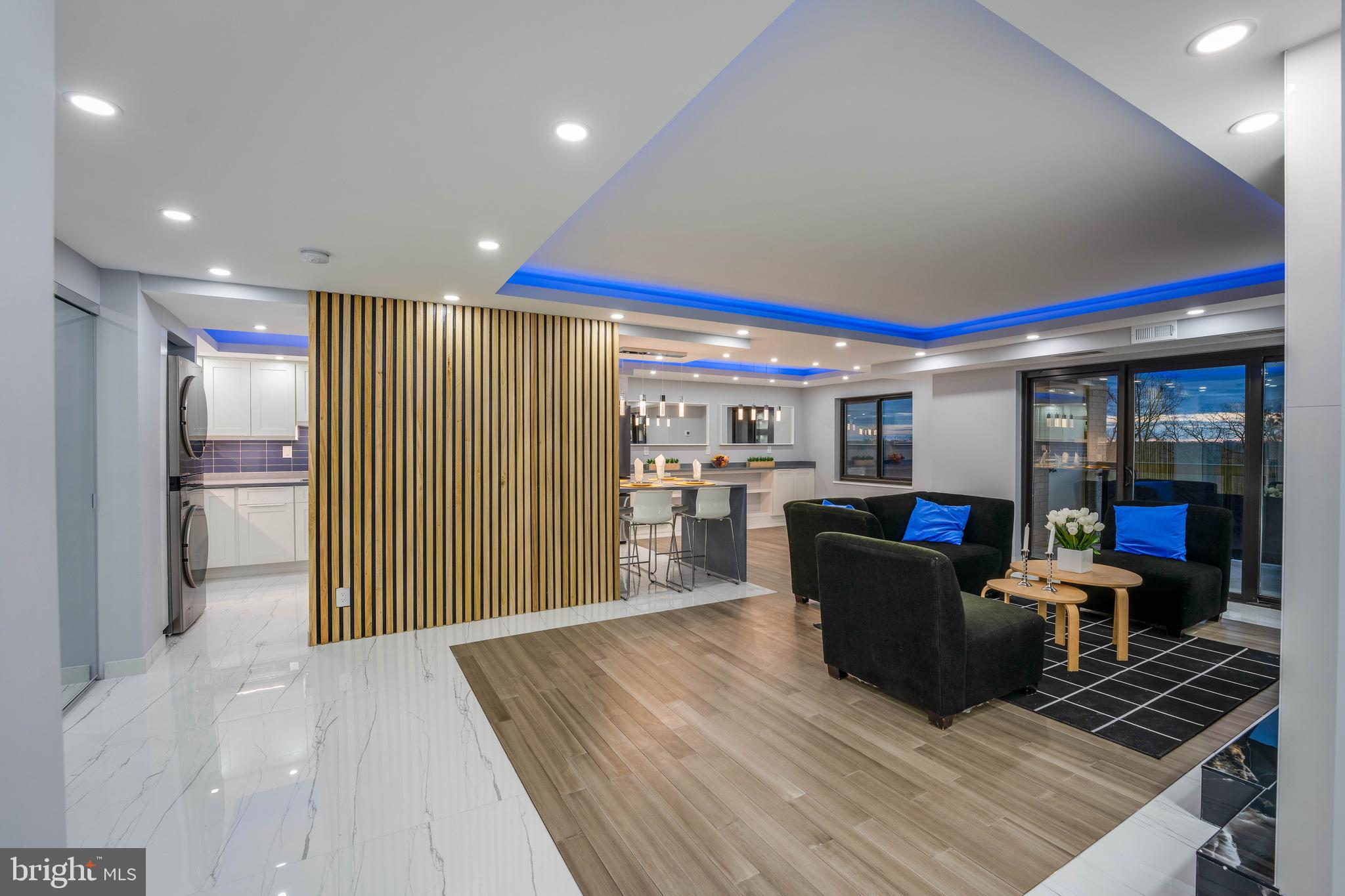 WATERGATE AT LANDMARK - Residential