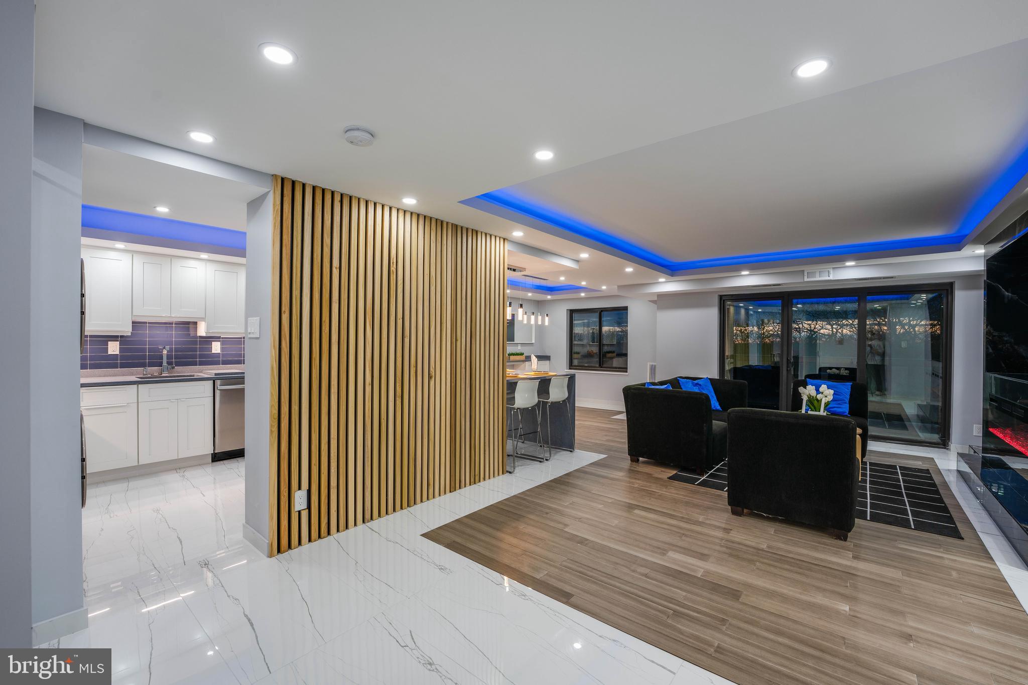 WATERGATE AT LANDMARK - Residential
