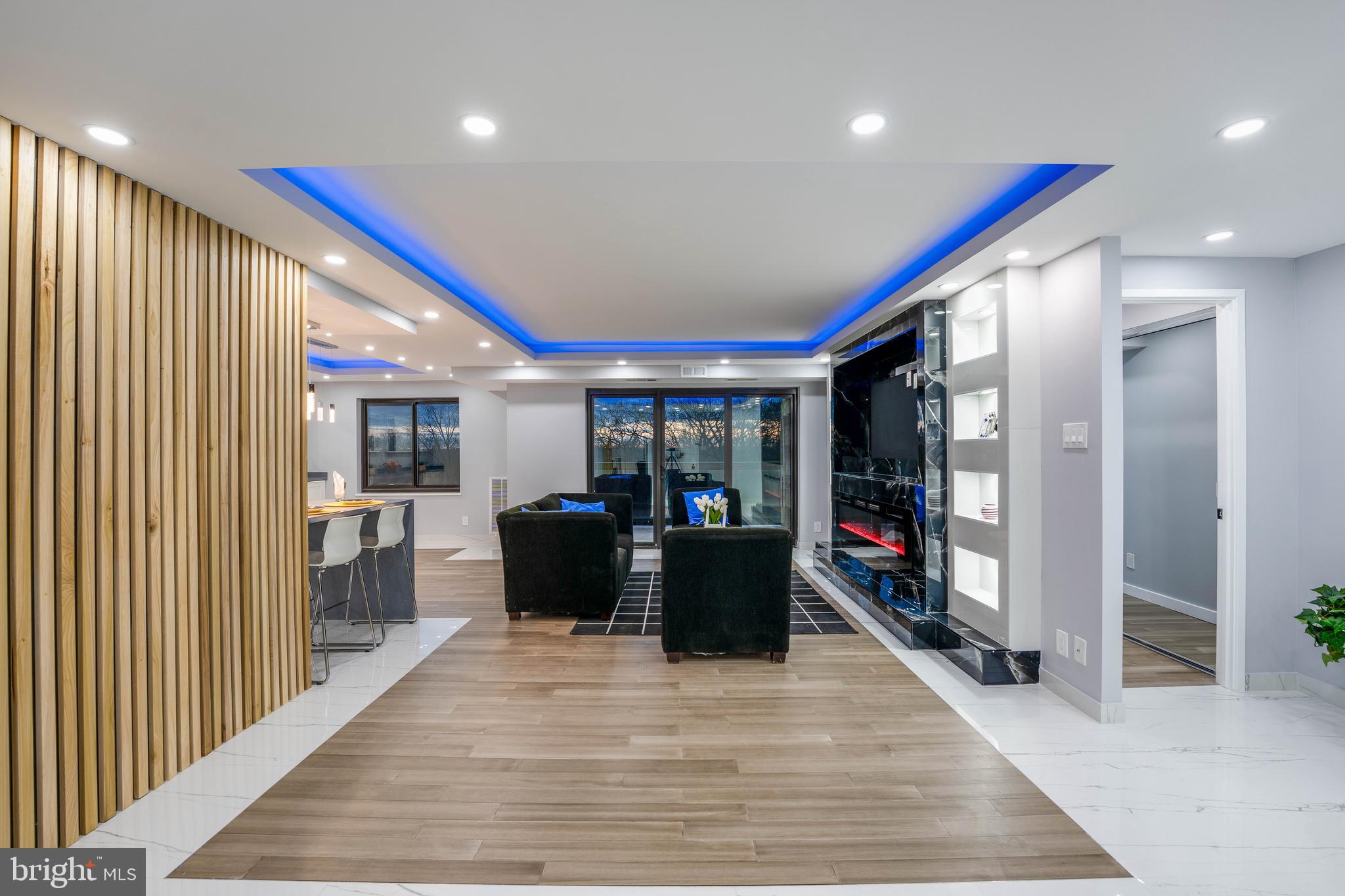 WATERGATE AT LANDMARK - Residential