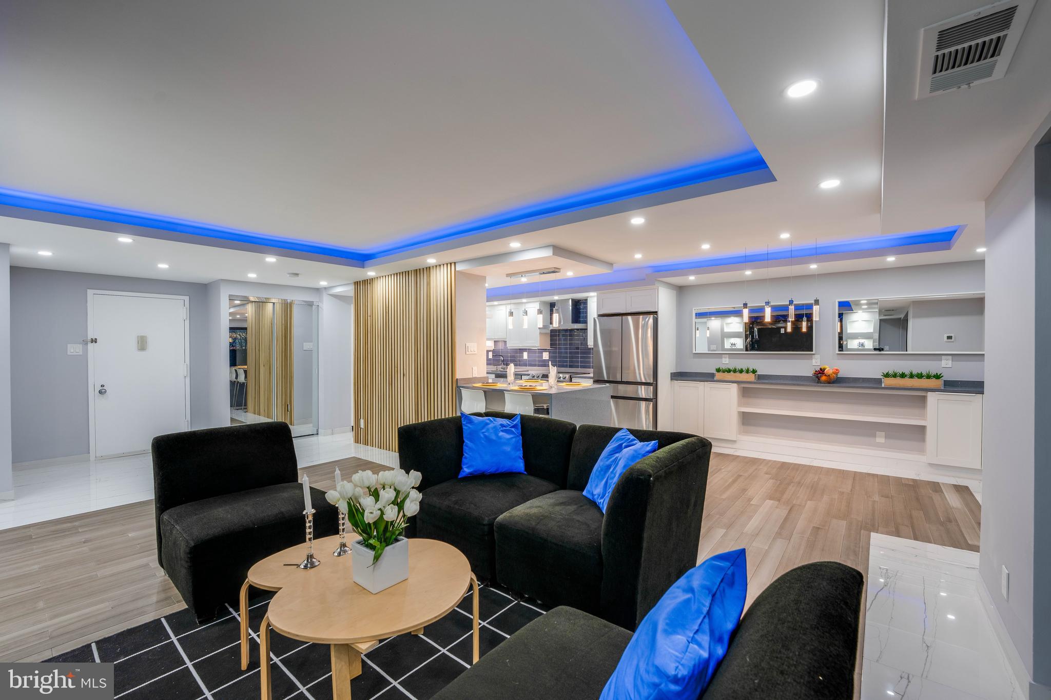 WATERGATE AT LANDMARK - Residential