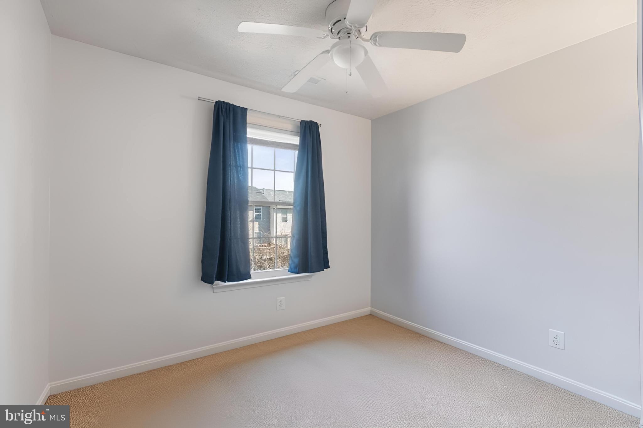 CHARLESTOWN COMMONS - Residential