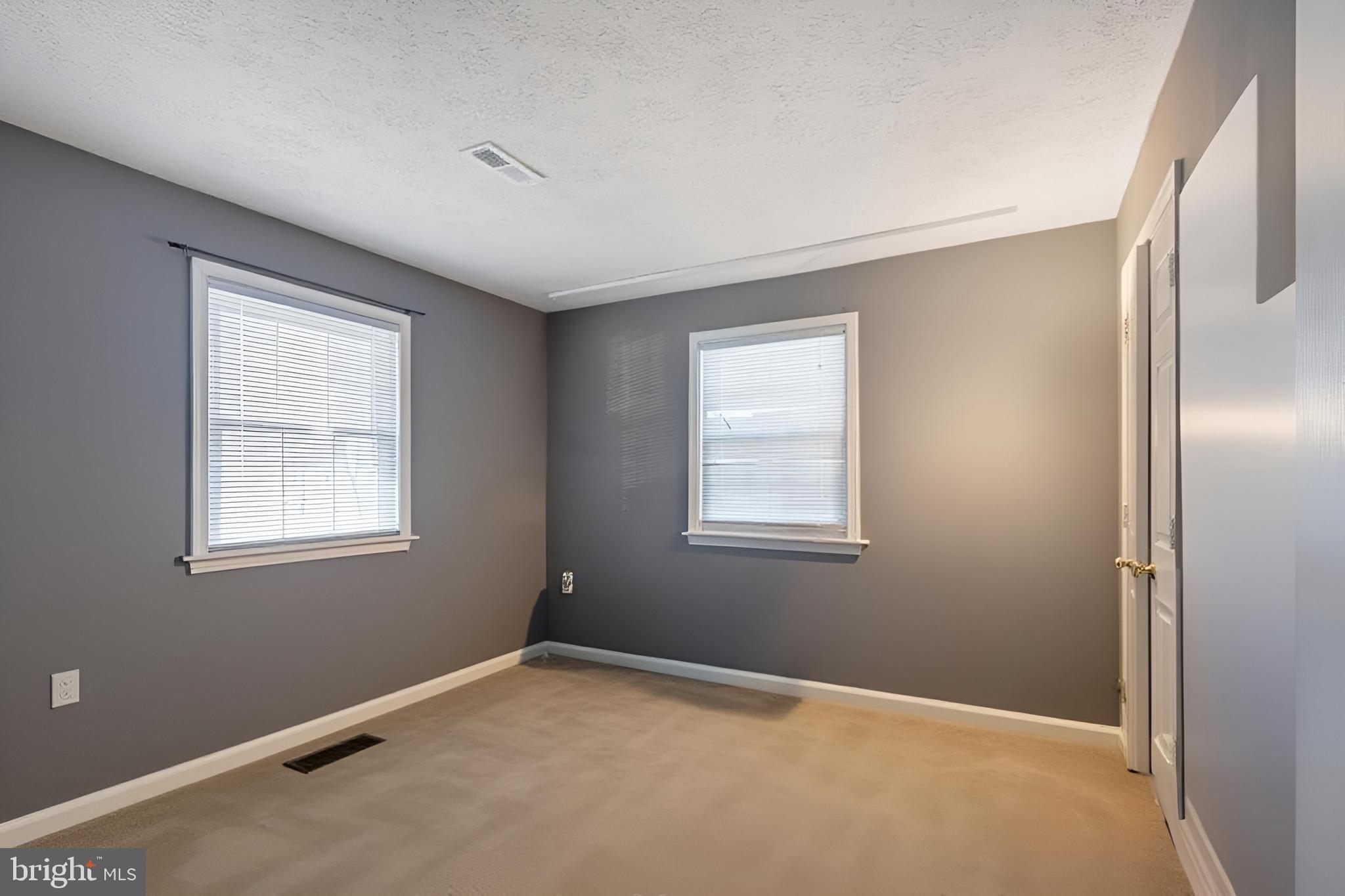 CHARLESTOWN COMMONS - Residential