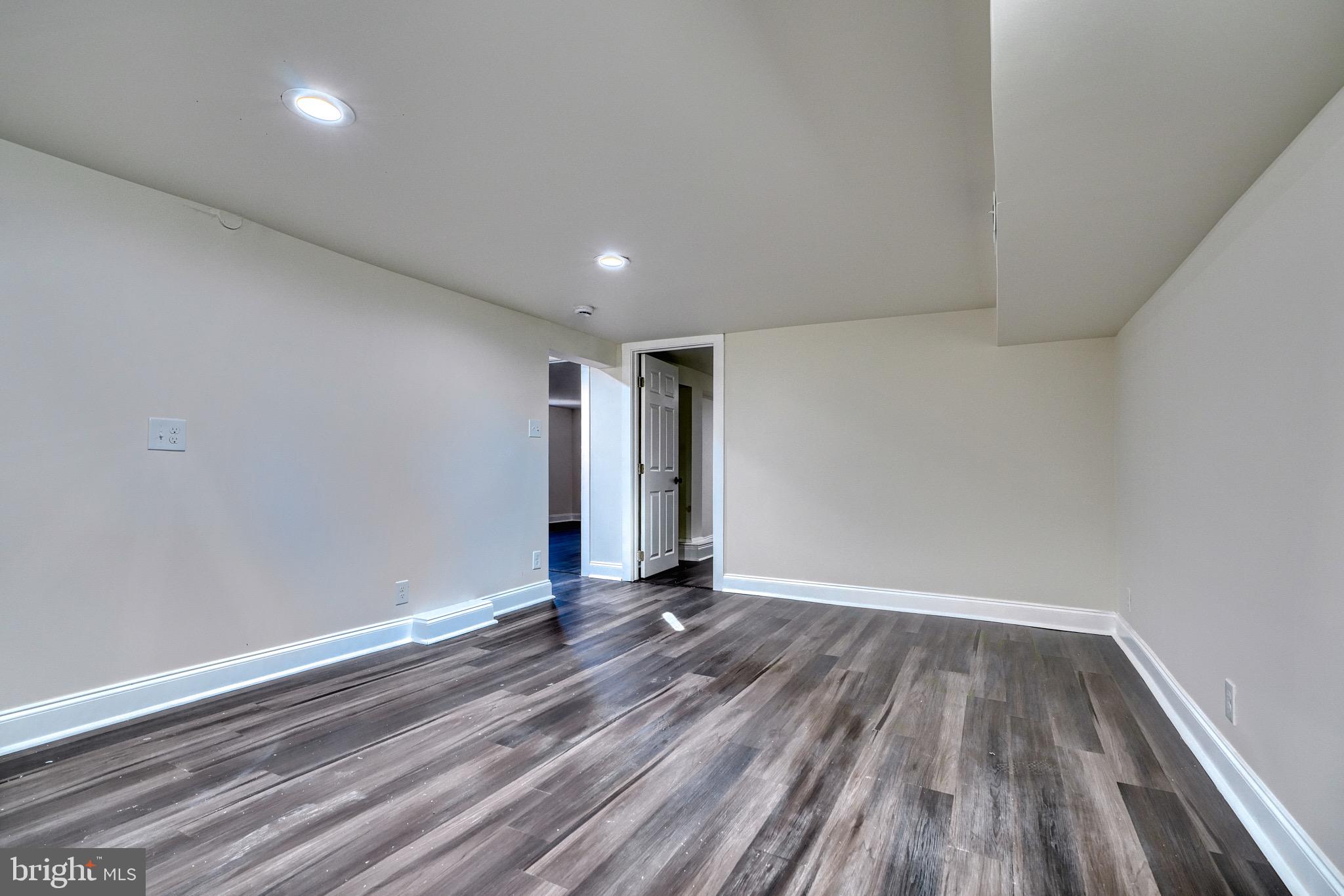 ROSEMONT - Residential