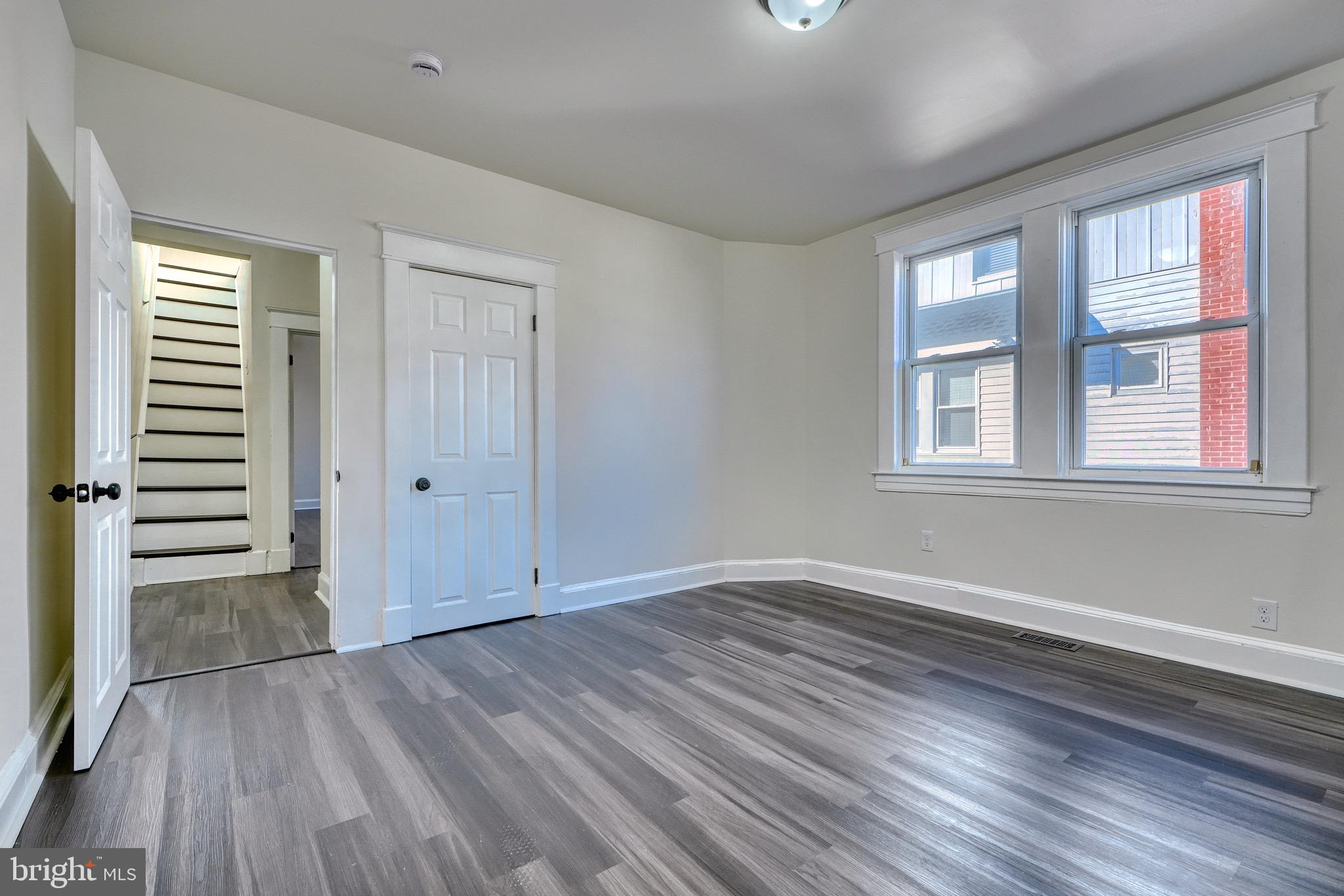 ROSEMONT - Residential