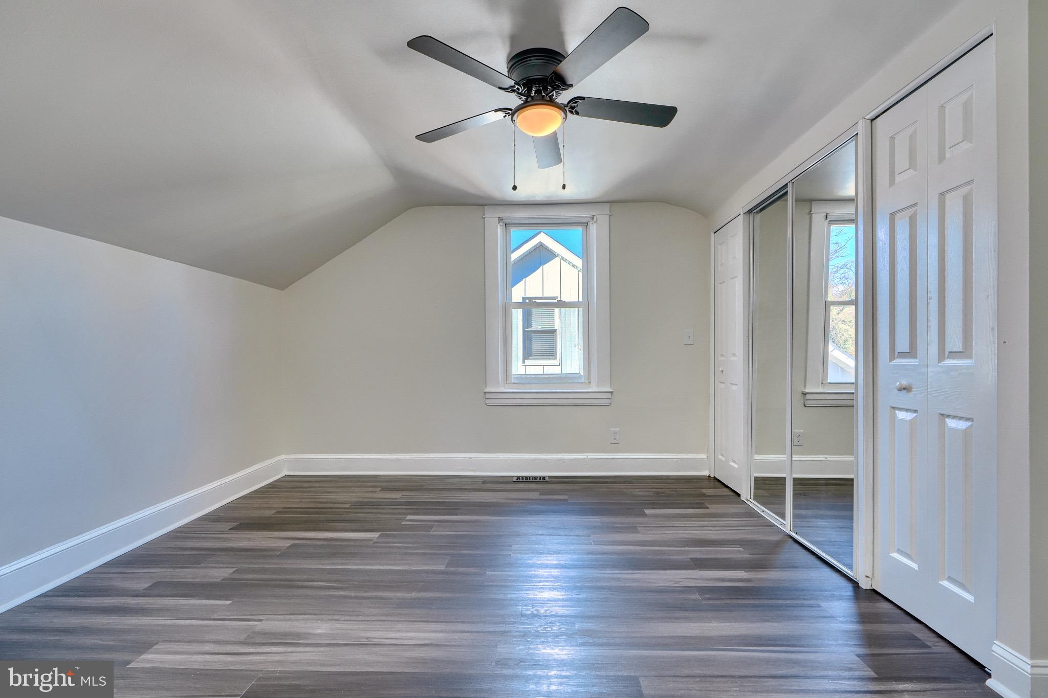 ROSEMONT - Residential