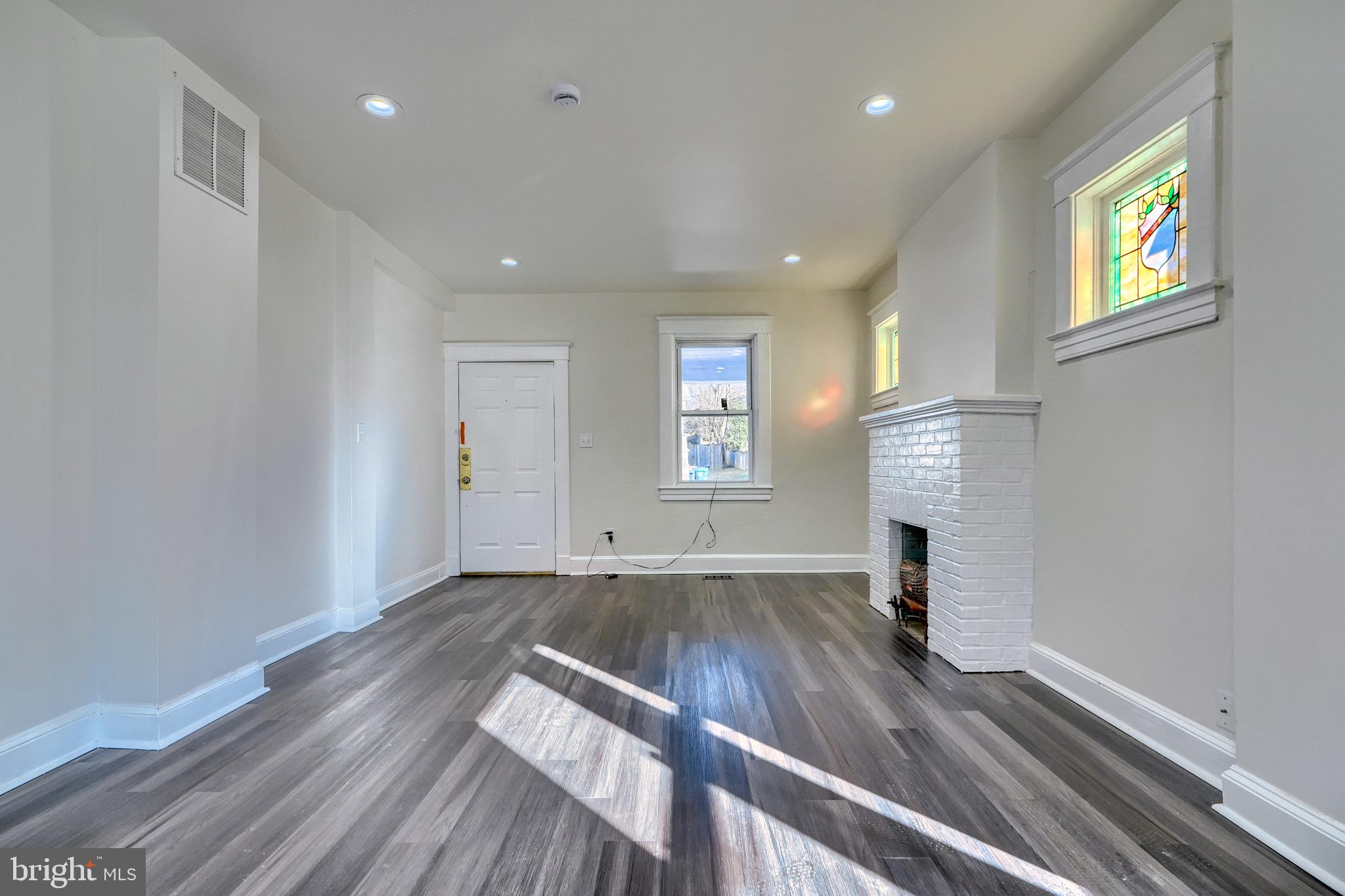 ROSEMONT - Residential