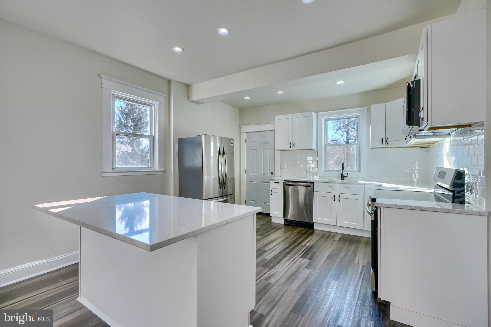 ROSEMONT - Residential