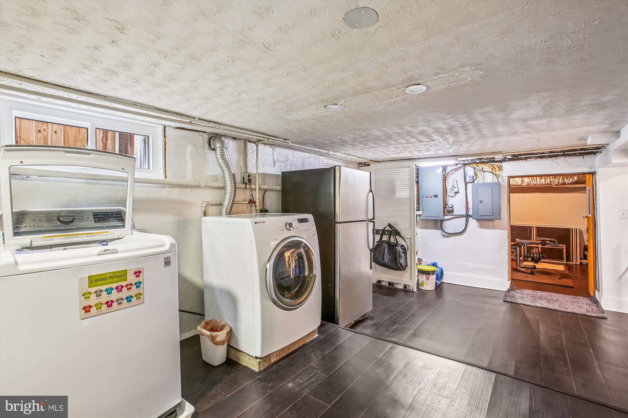 HILLWOOD - Residential