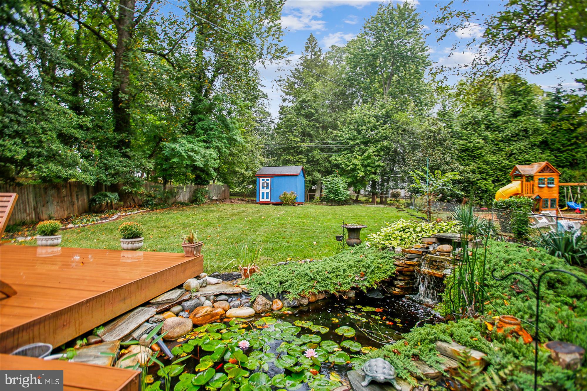 HILLWOOD - Residential