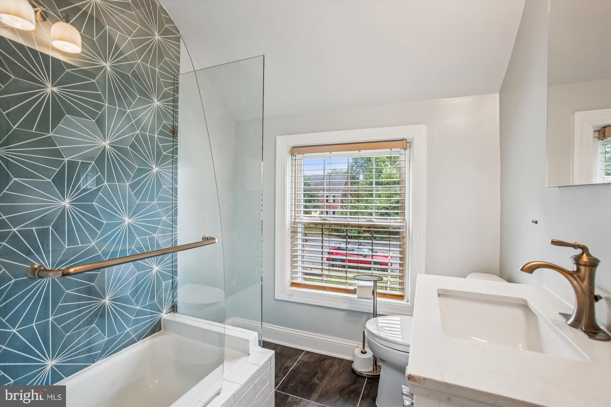 HILLWOOD - Residential