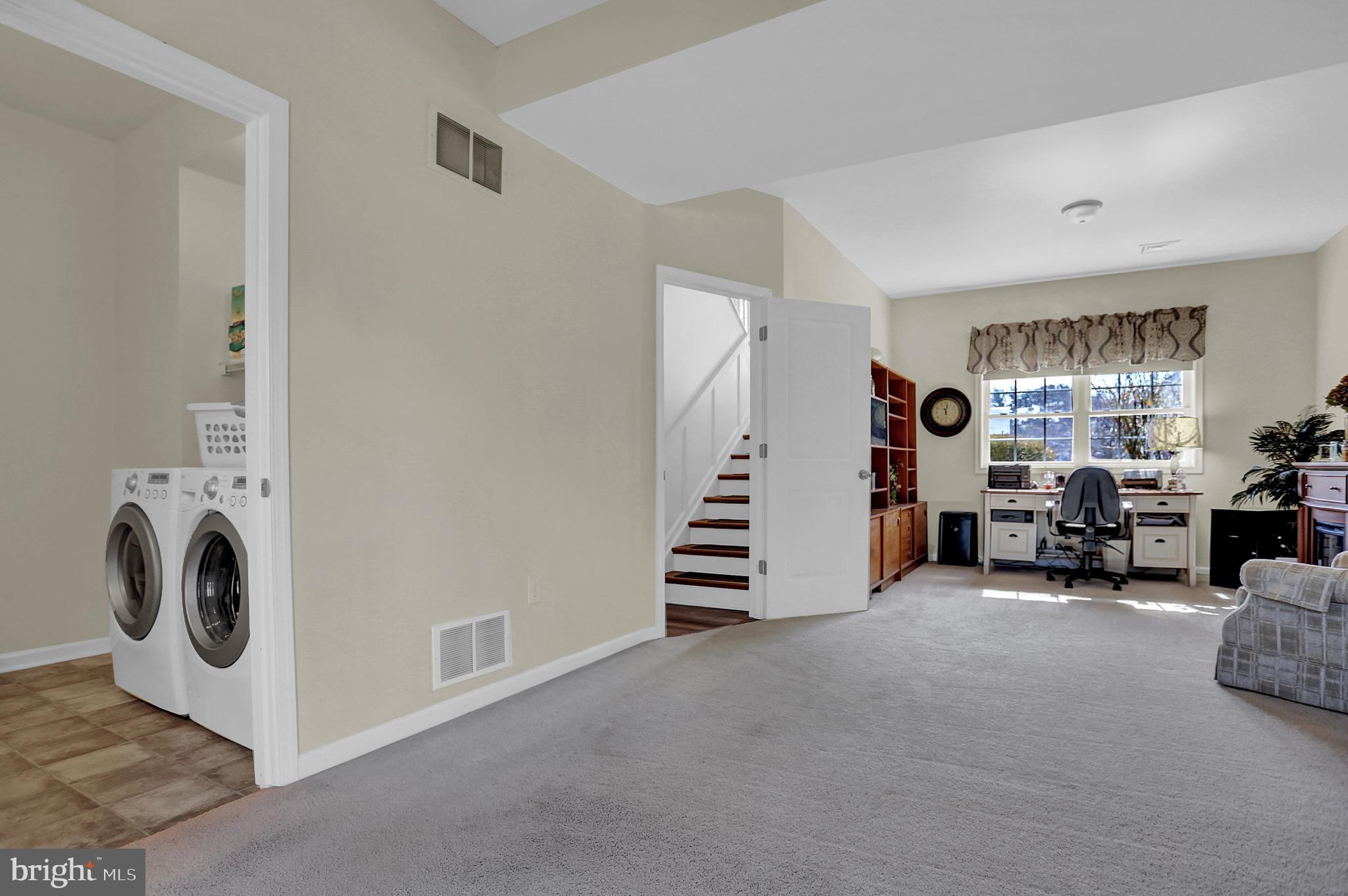 MECHANICSBURG COMMONS - Residential