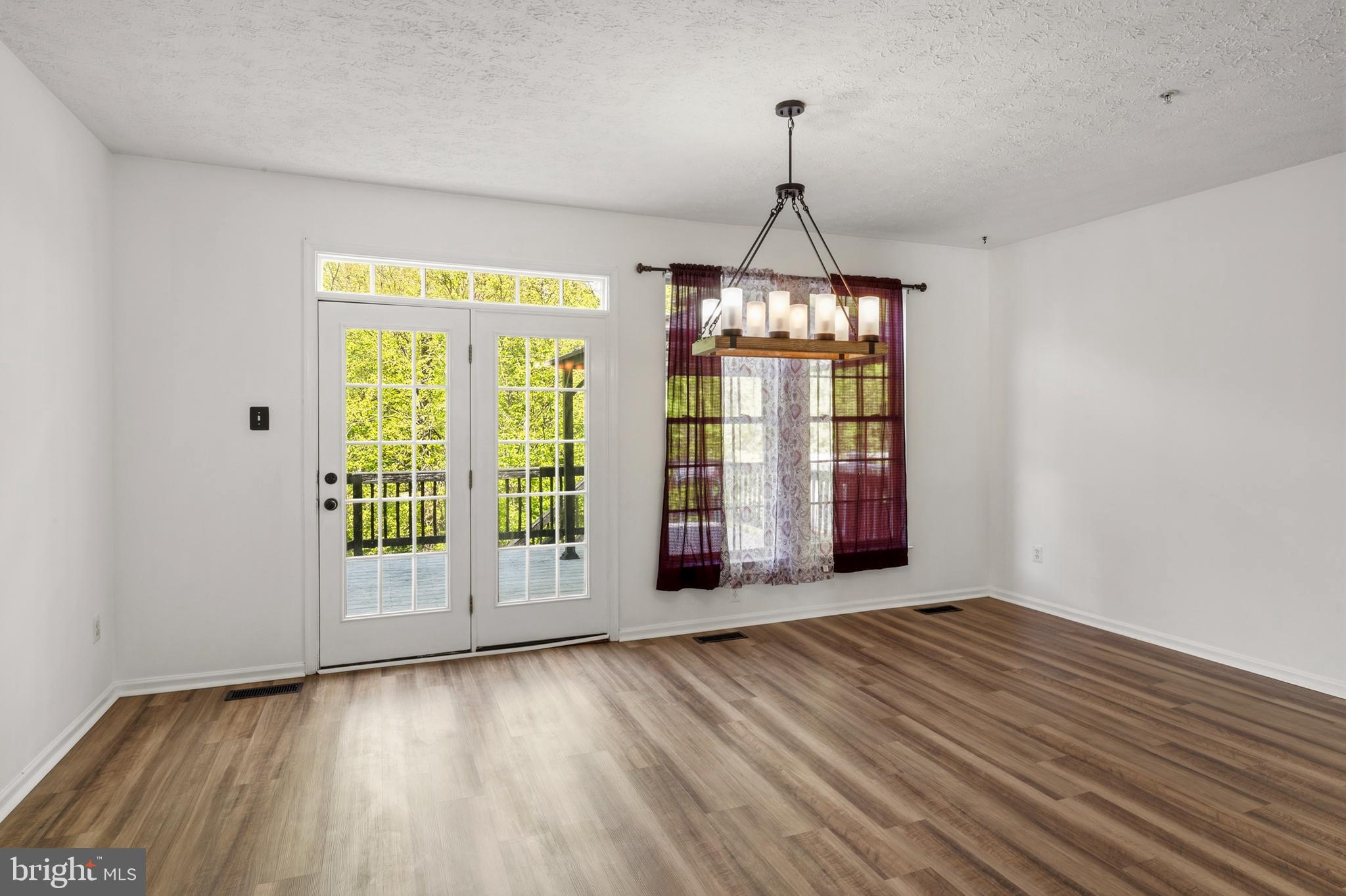 PERRY HALL FARMS - Residential