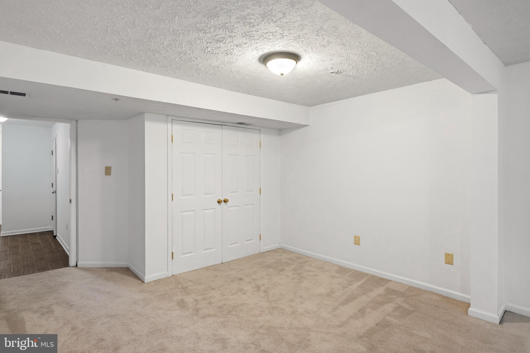 PERRY HALL FARMS - Residential