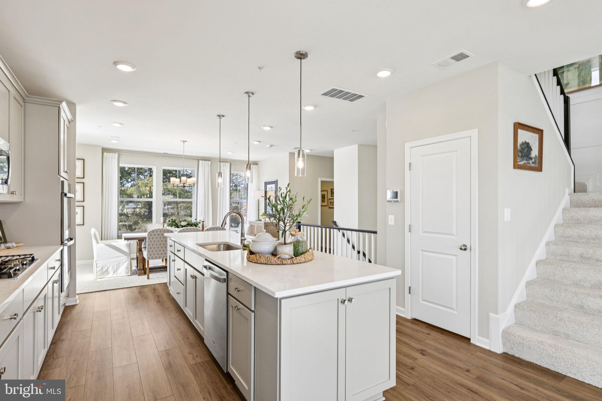 MONTGOMERY VILLAGE - Residential