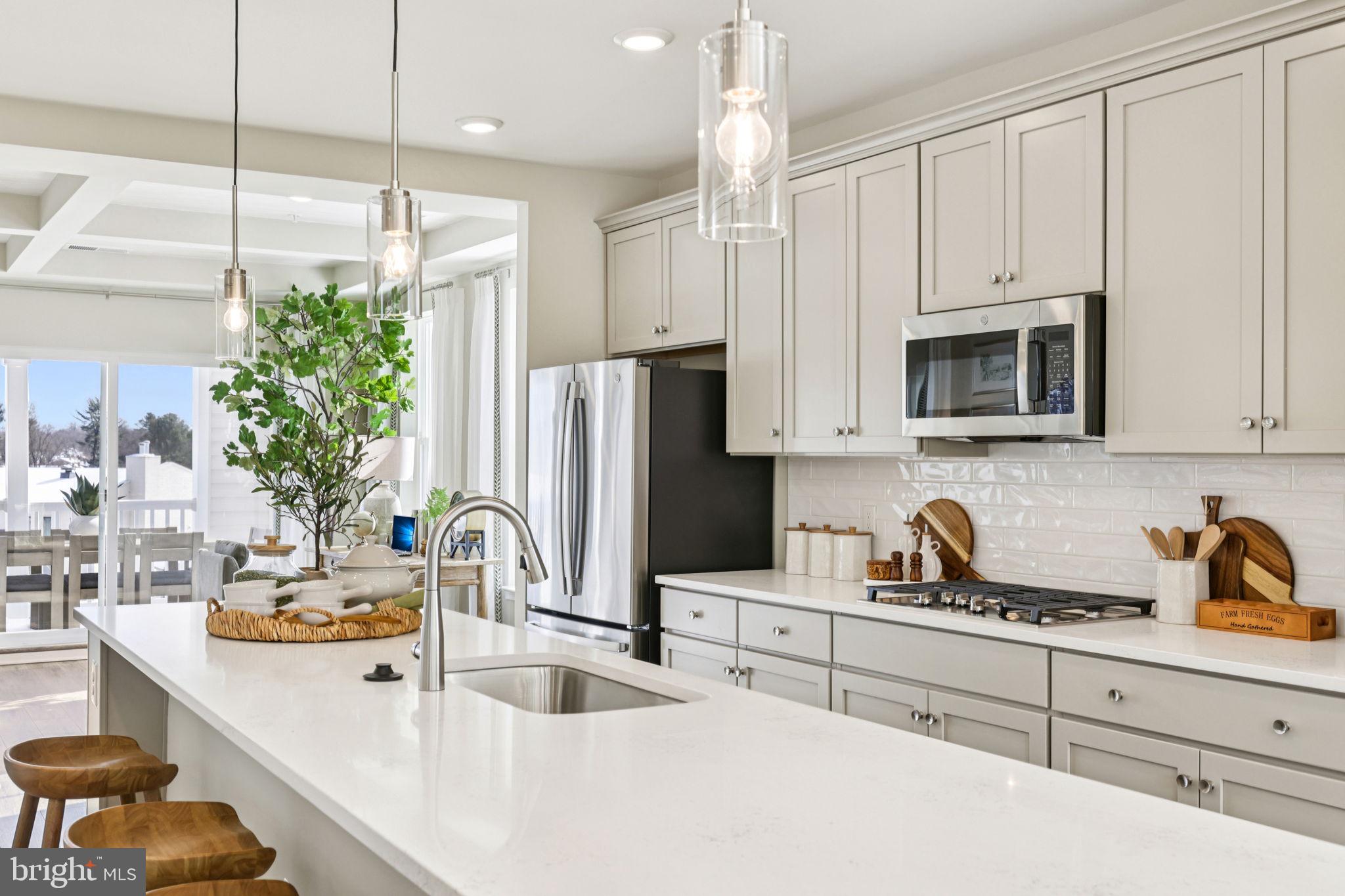 MONTGOMERY VILLAGE - Residential