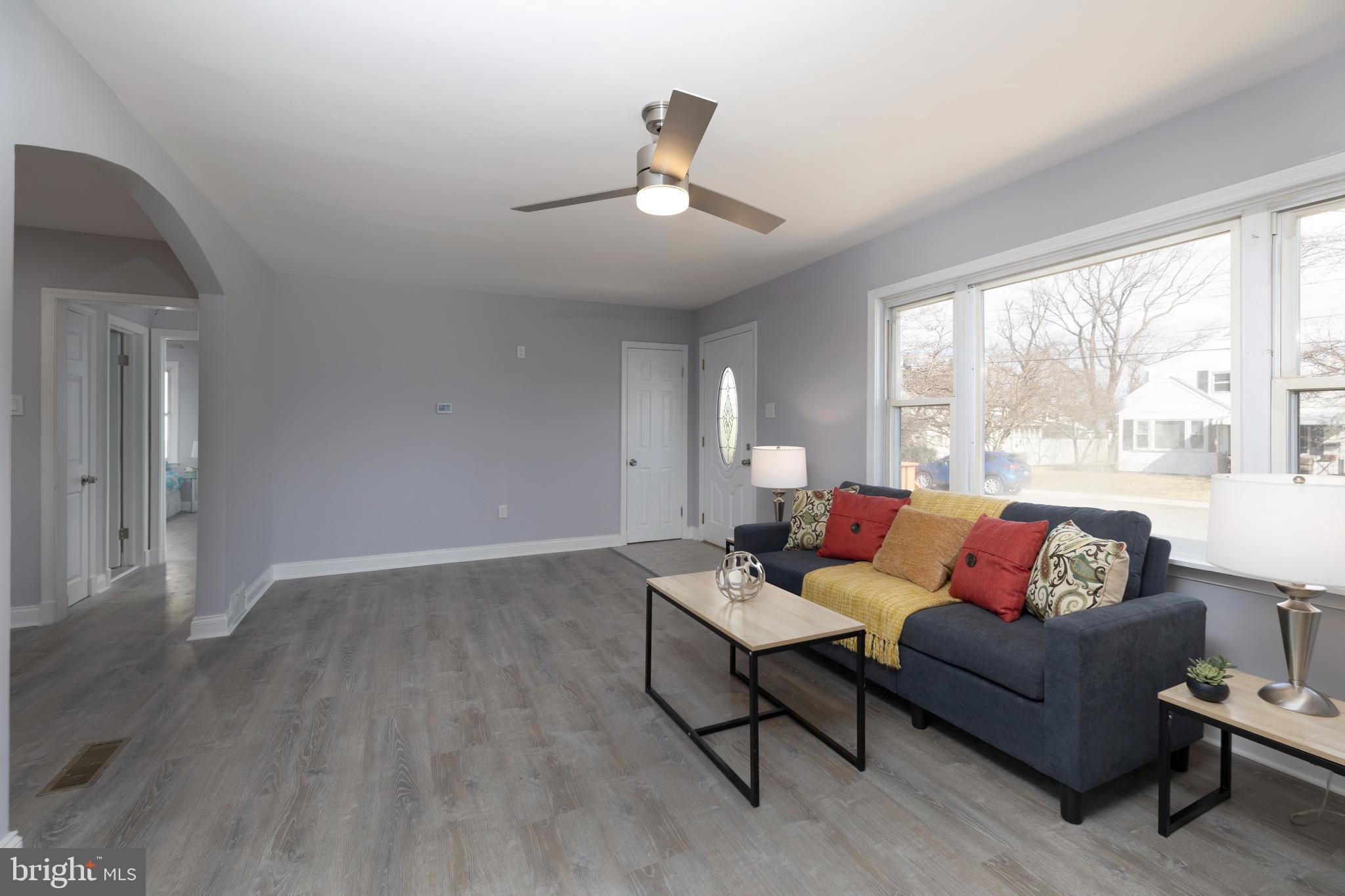 COLONIAL DRIVE - Residential